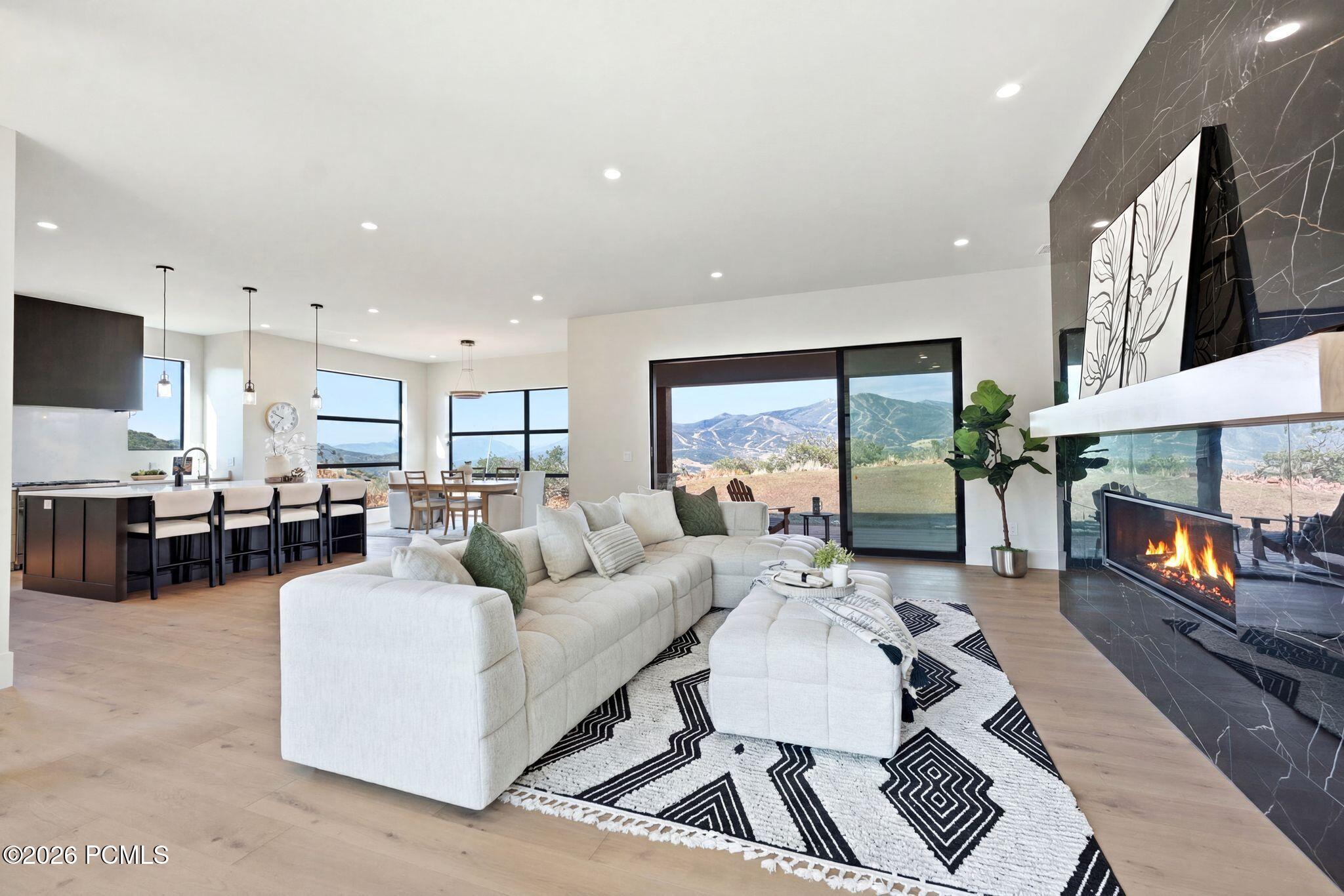 11321 N Soaring Hawk Lane