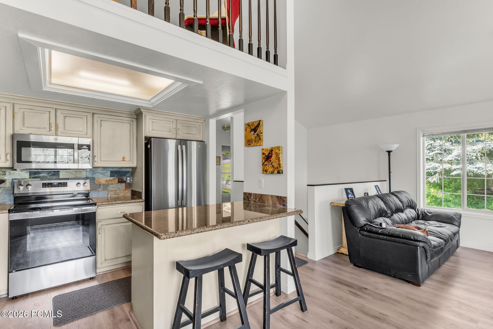 984 Uri Lane D-6