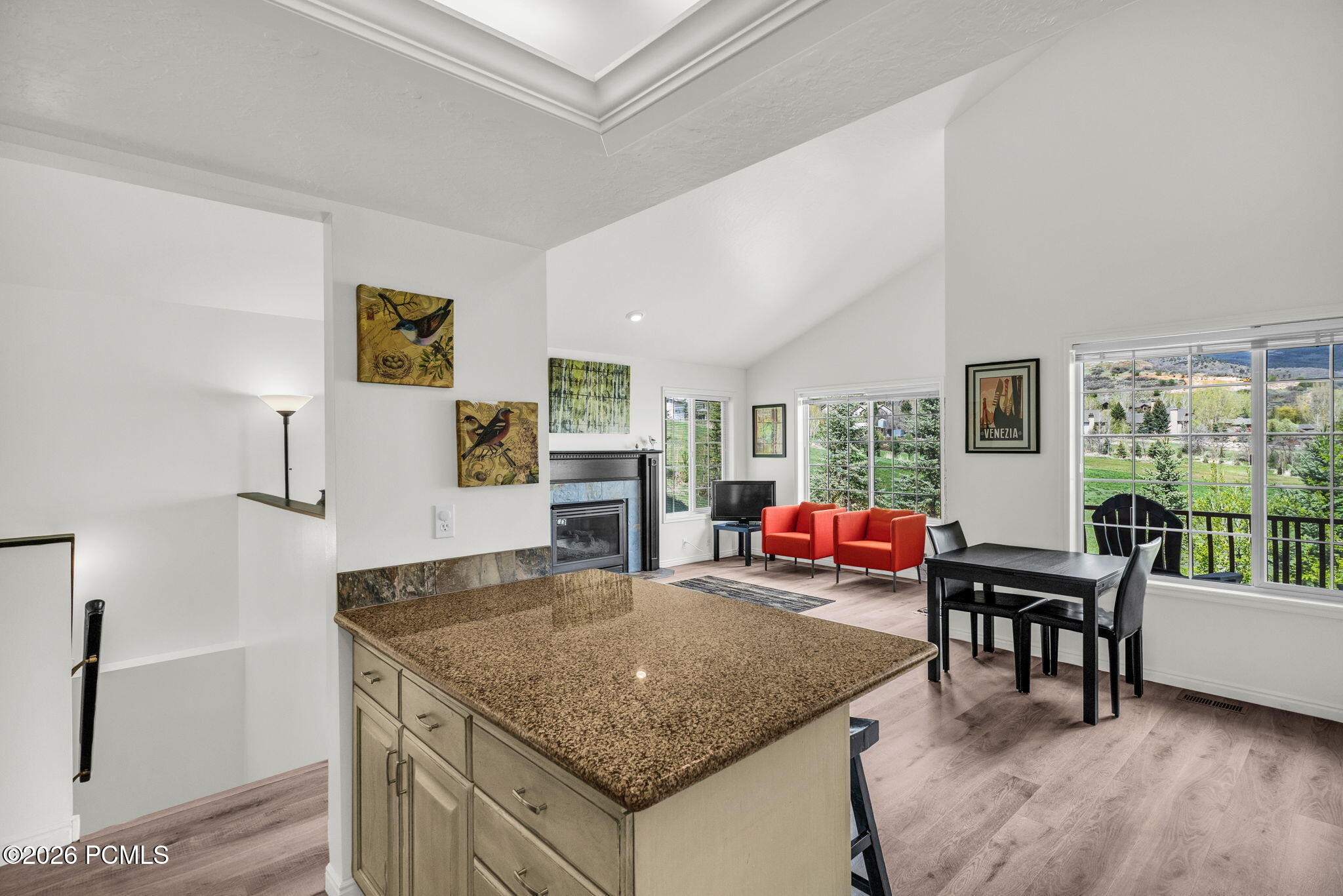 984 Uri Lane D-6