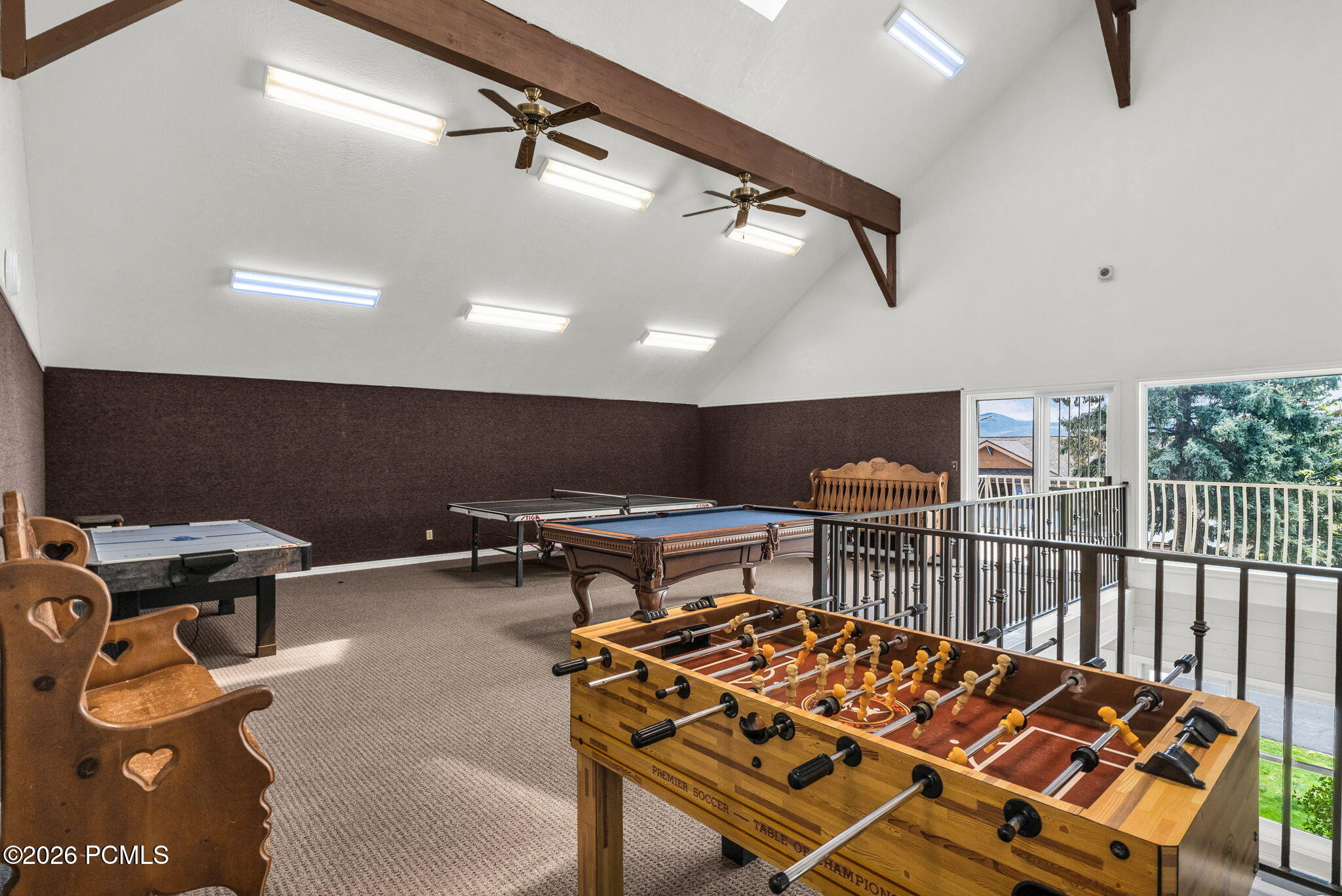 984 Uri Lane D-6