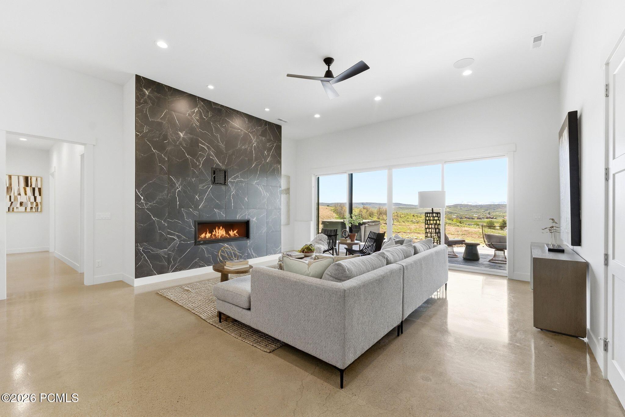 952 High County Lane 14