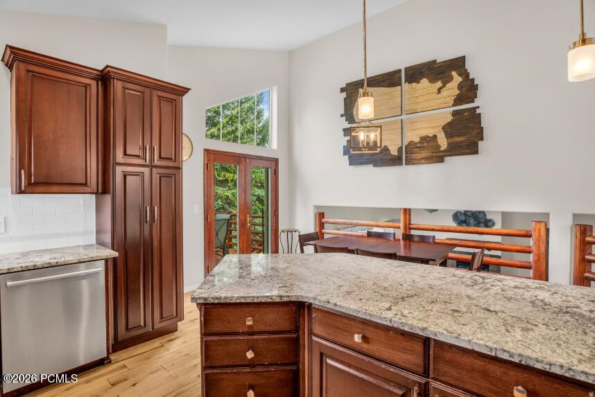 7496 Brook Hollow Loop Road