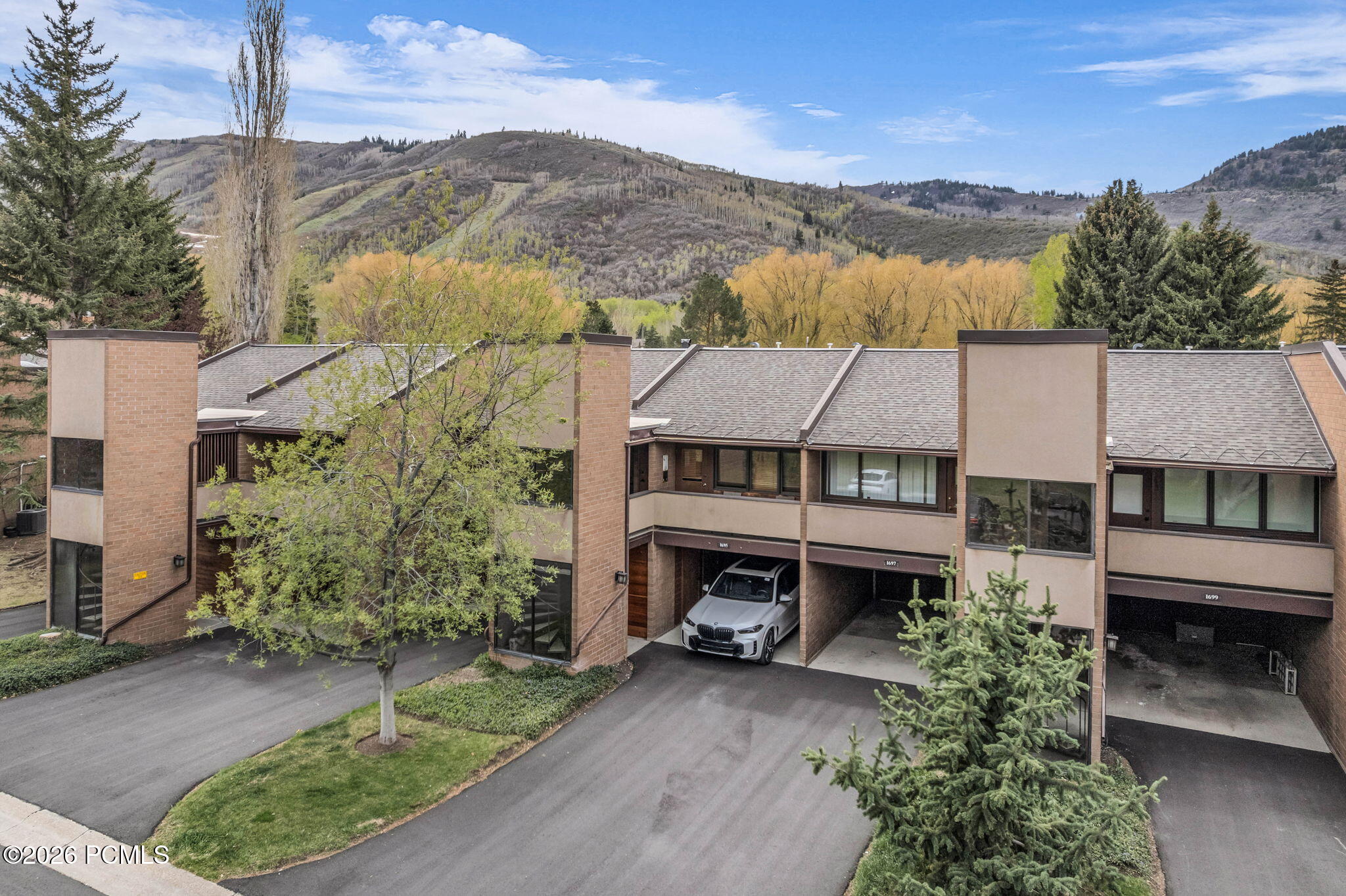1695 Captain Molly Drive