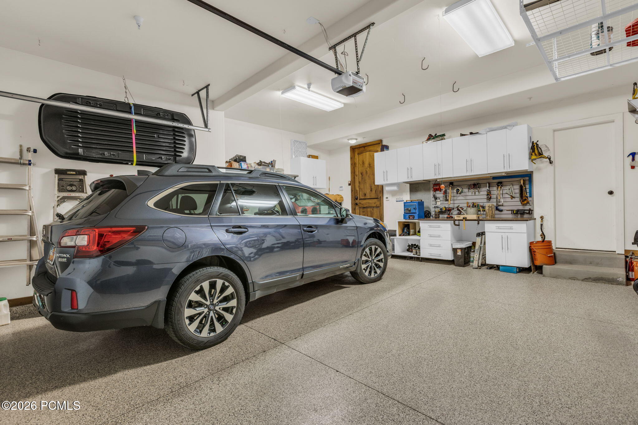 3137 Lower Saddleback Road
