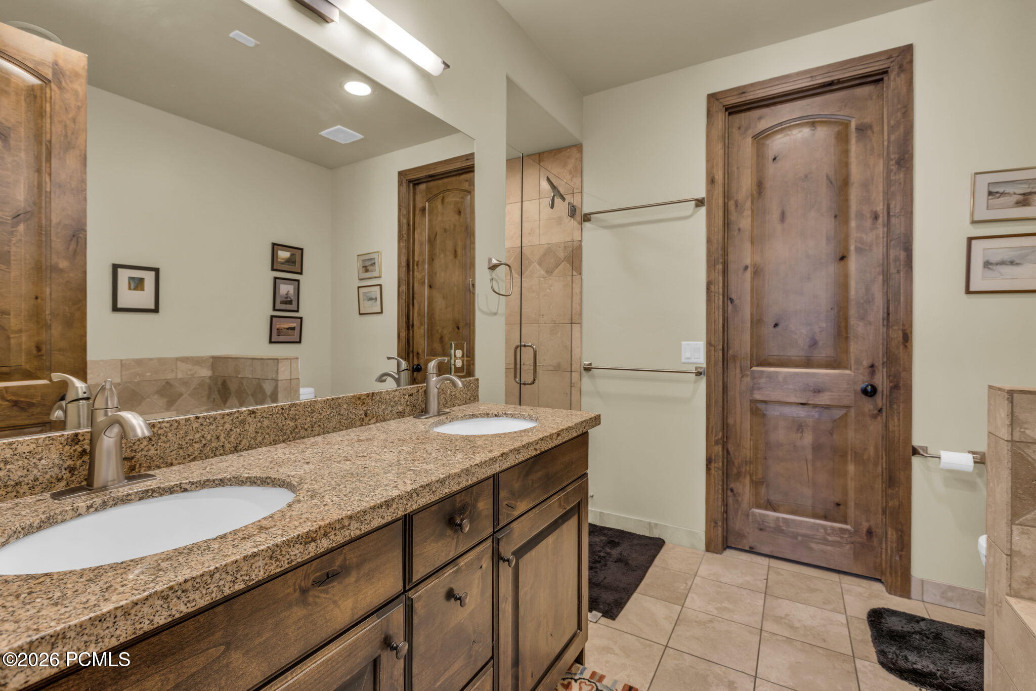 3137 Lower Saddleback Road