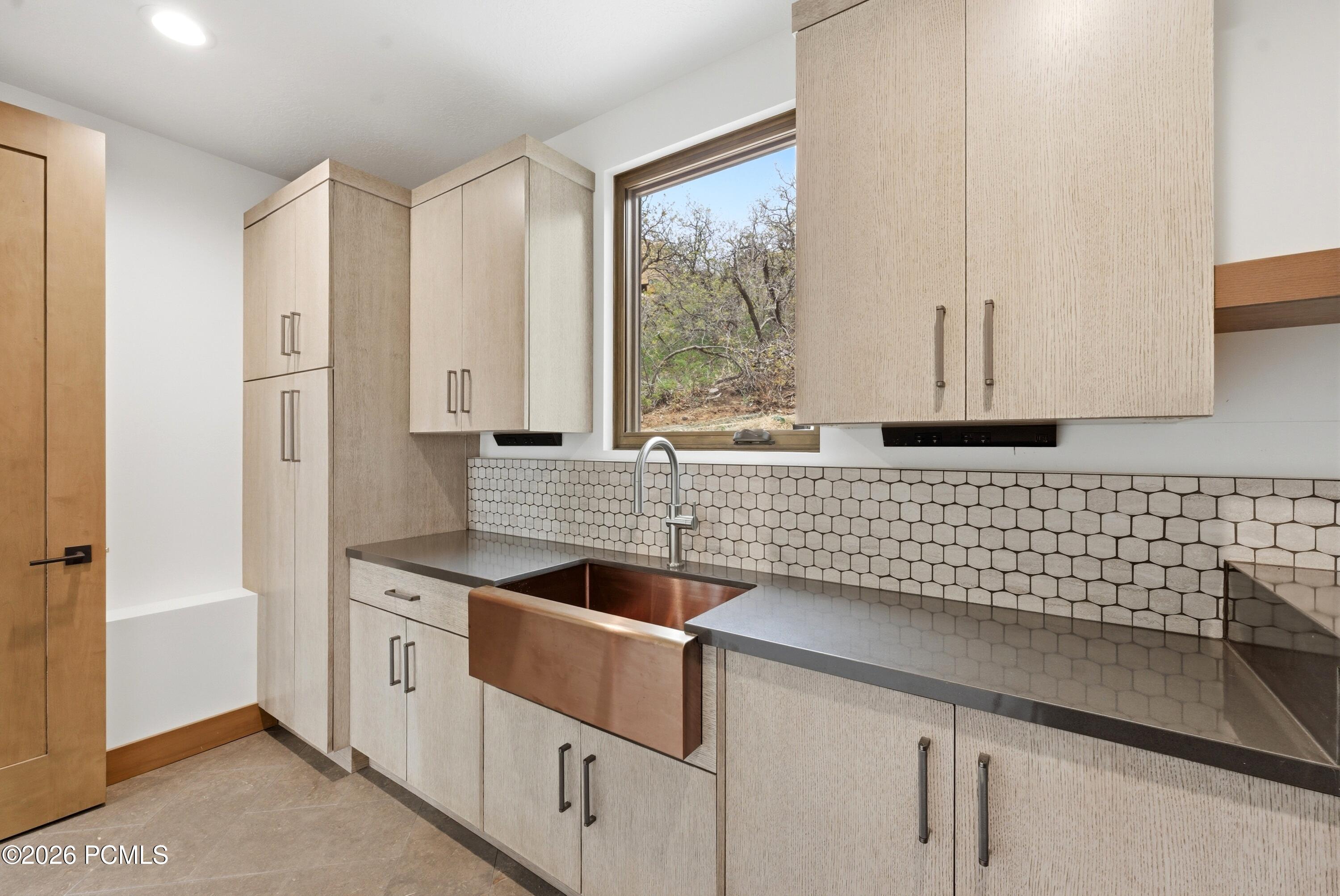 11004 N Wrangler Circle