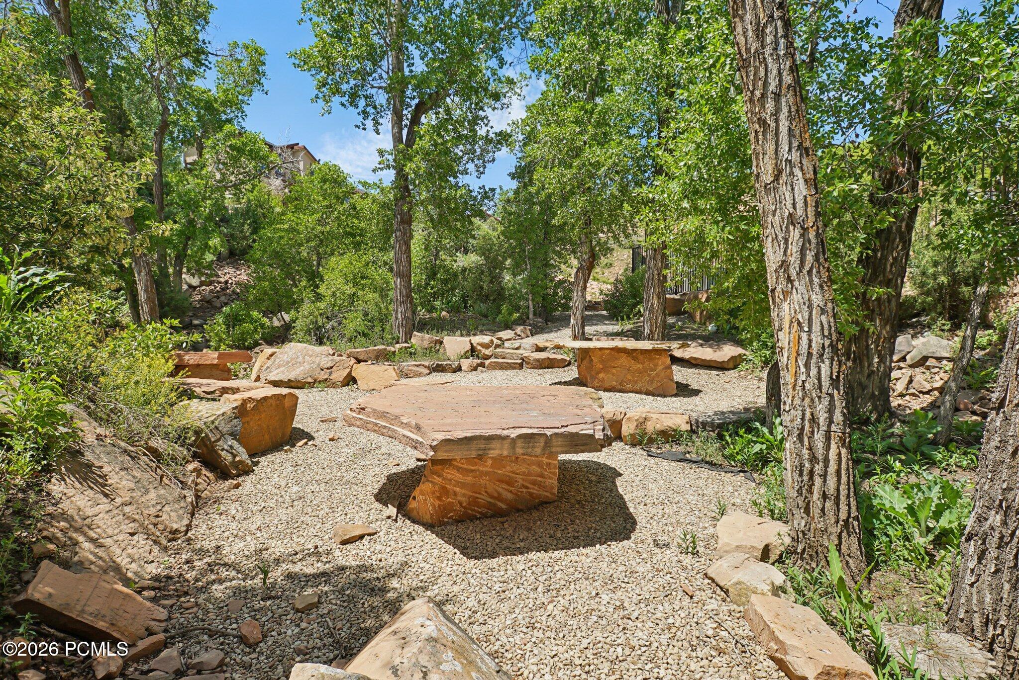 3041 W Cedar Drive