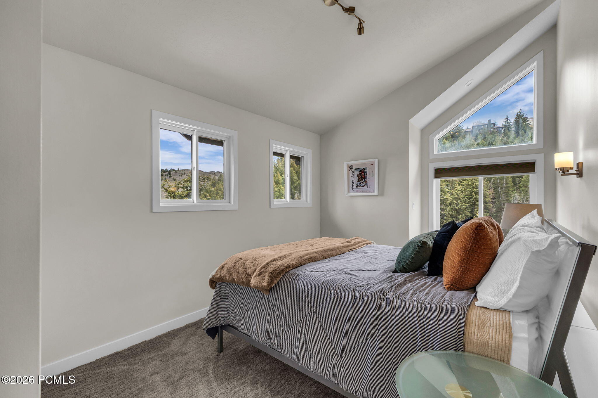 60 Saint Moritz Circle