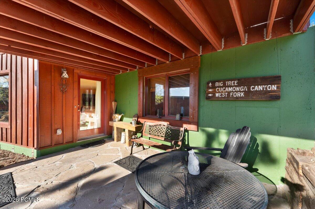 4400 S Red Fox Road