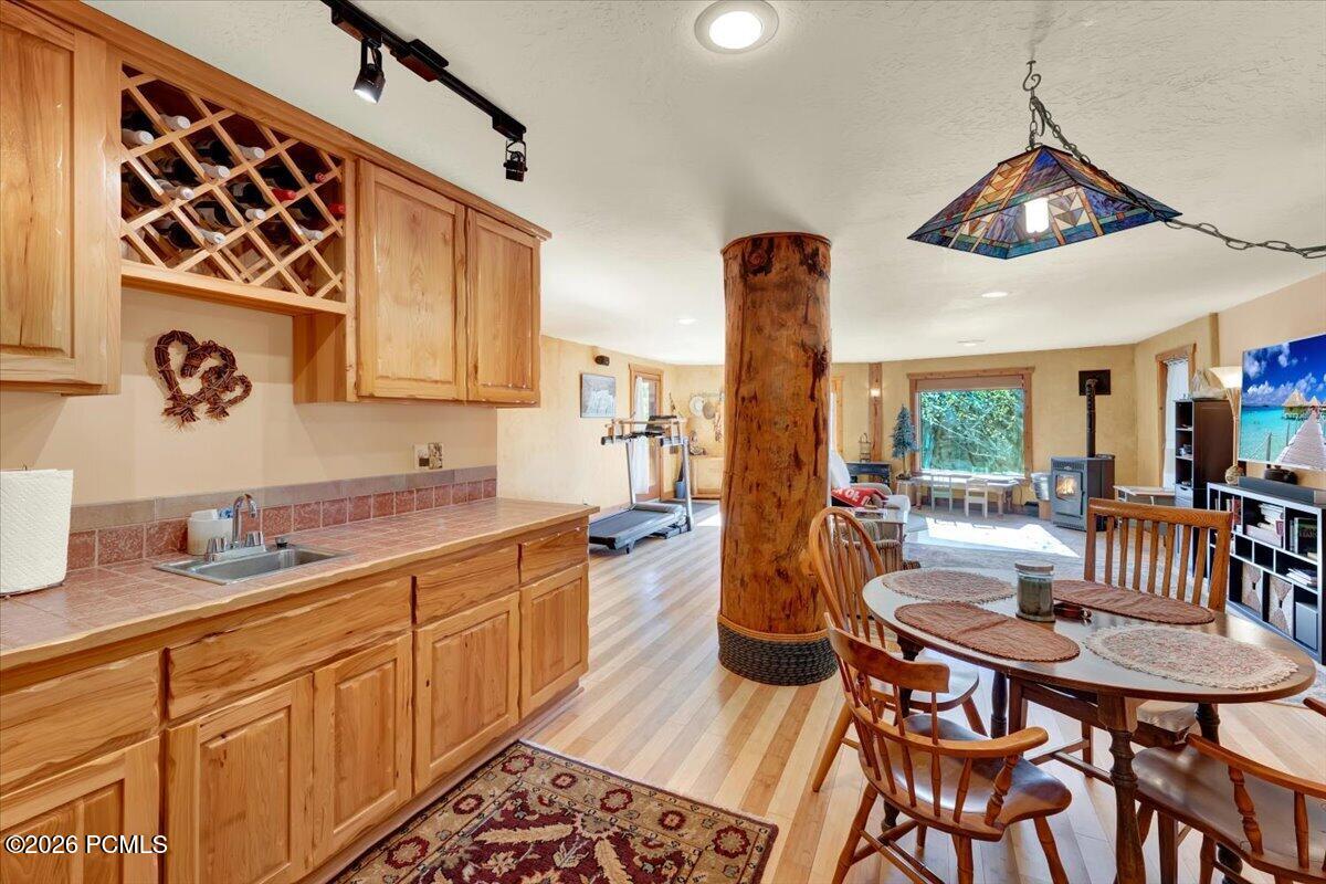 4400 S Red Fox Road