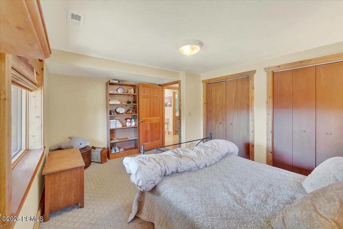 4400 S Red Fox Road