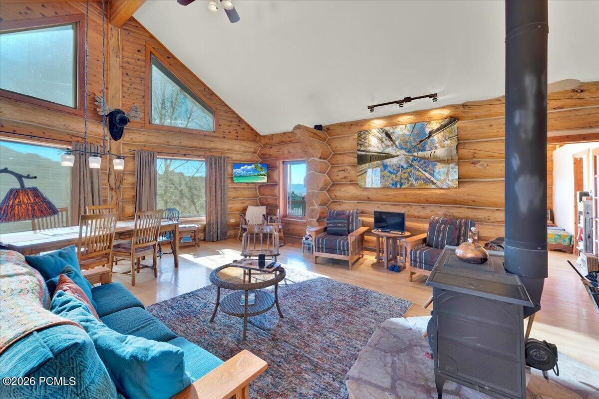 4400 S Red Fox Road