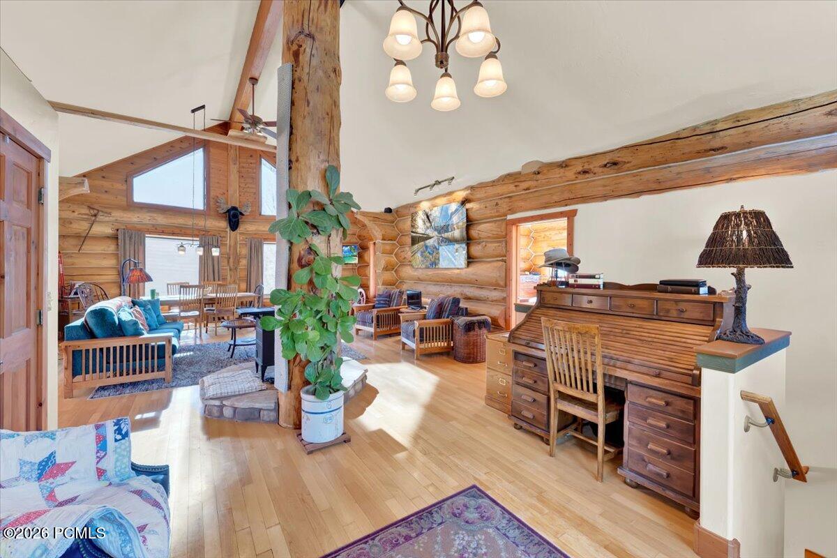 4400 S Red Fox Road