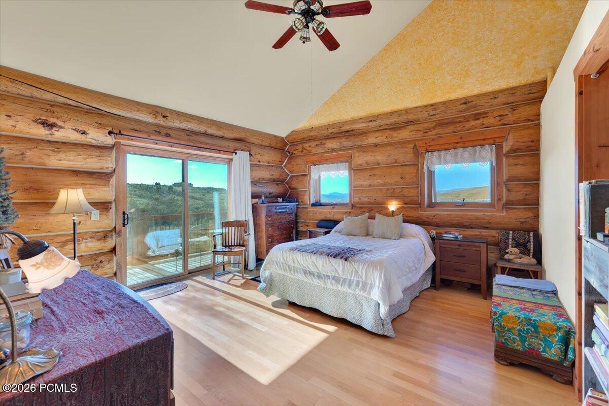 4400 S Red Fox Road
