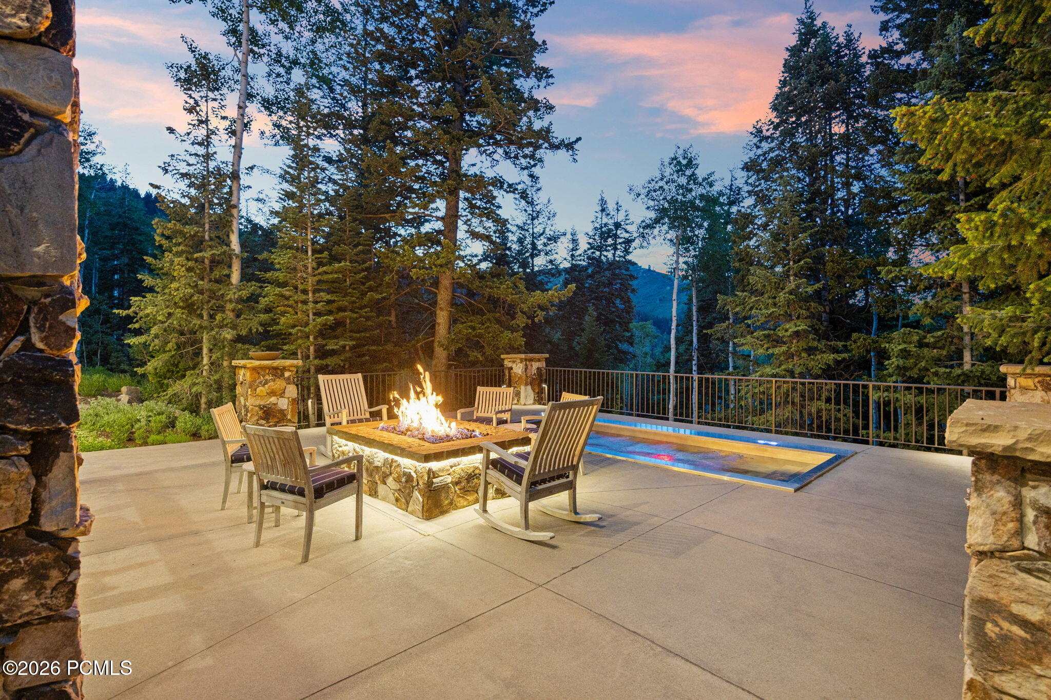 22 White Pine Canyon Rd