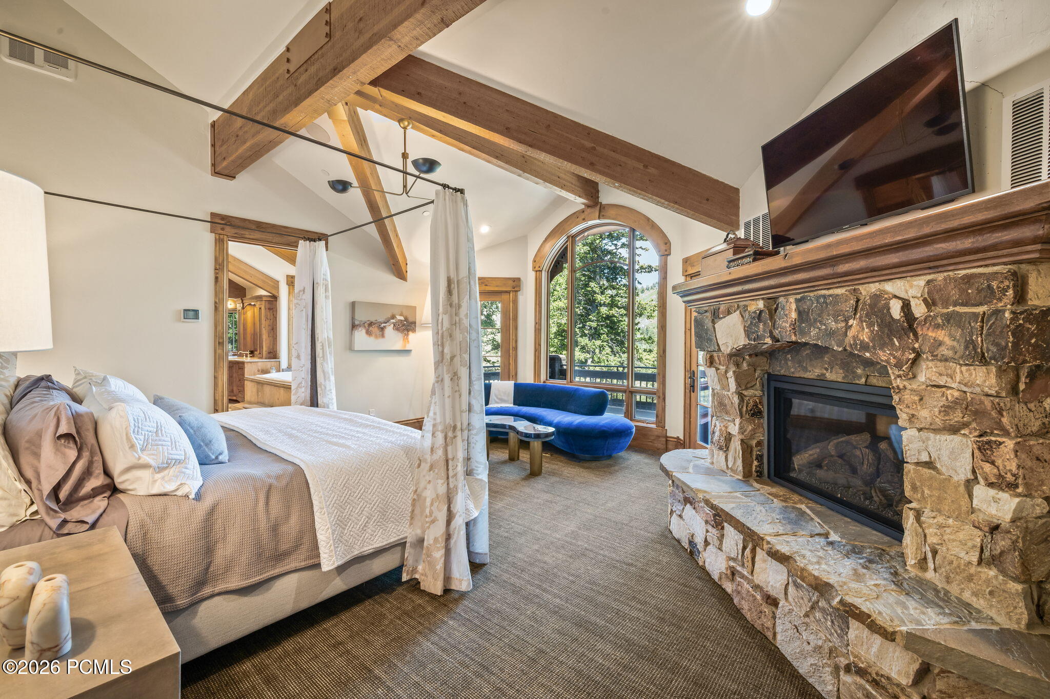 22 White Pine Canyon Rd