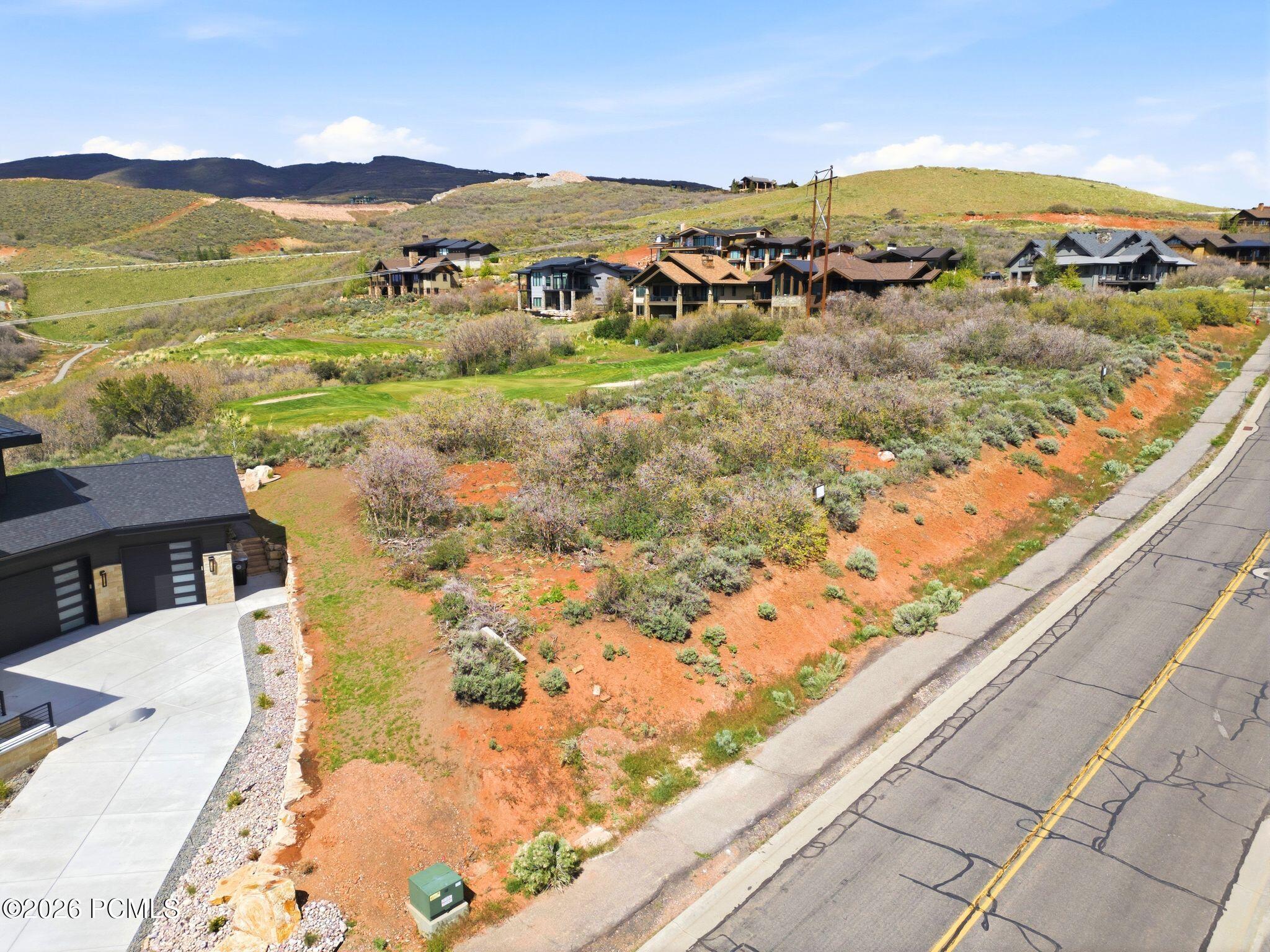 1133 E Longview Drive