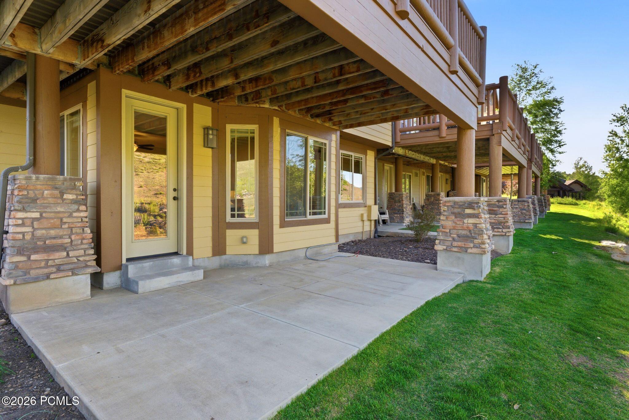 3286 Lower Saddleback Road