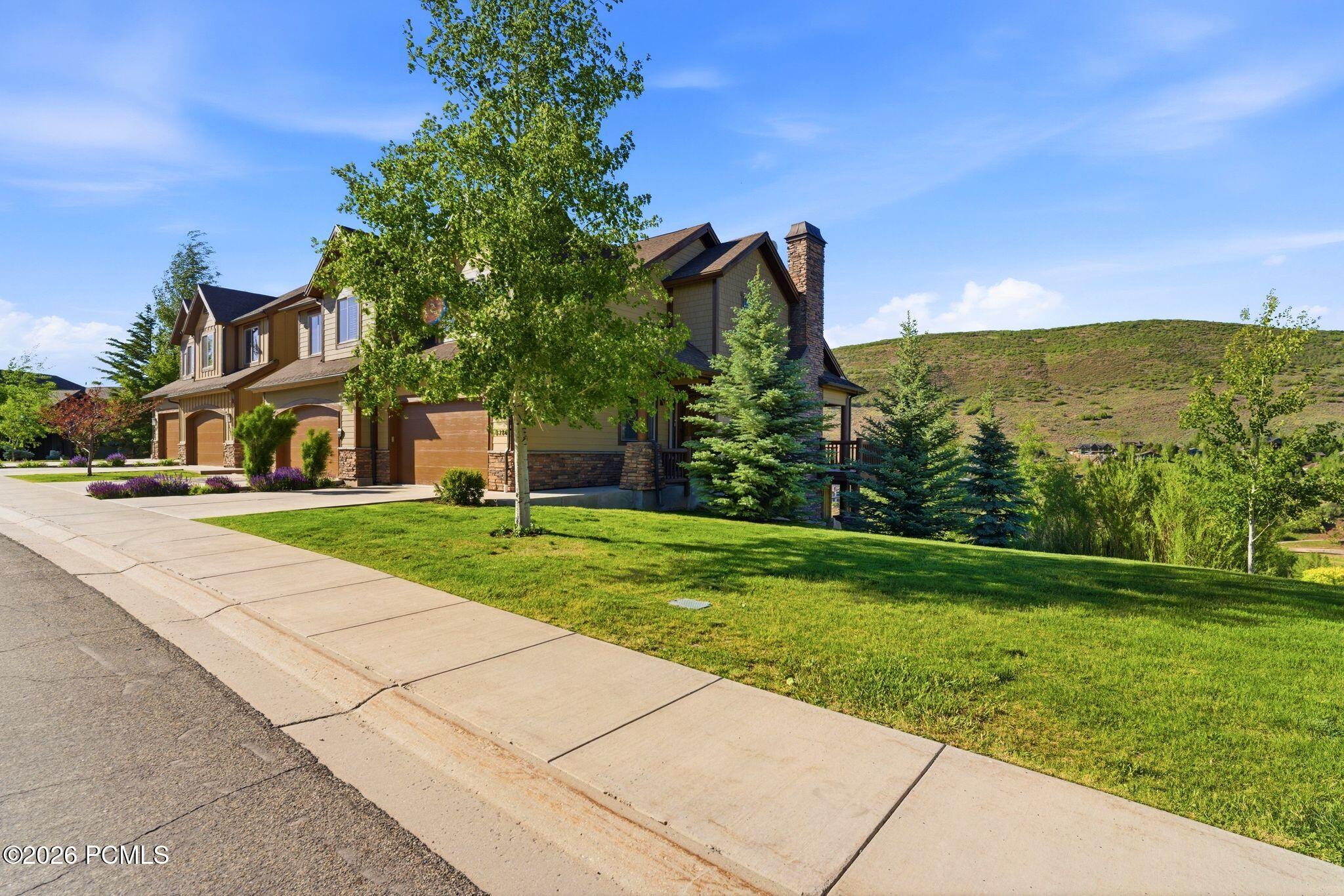 3286 Lower Saddleback Road