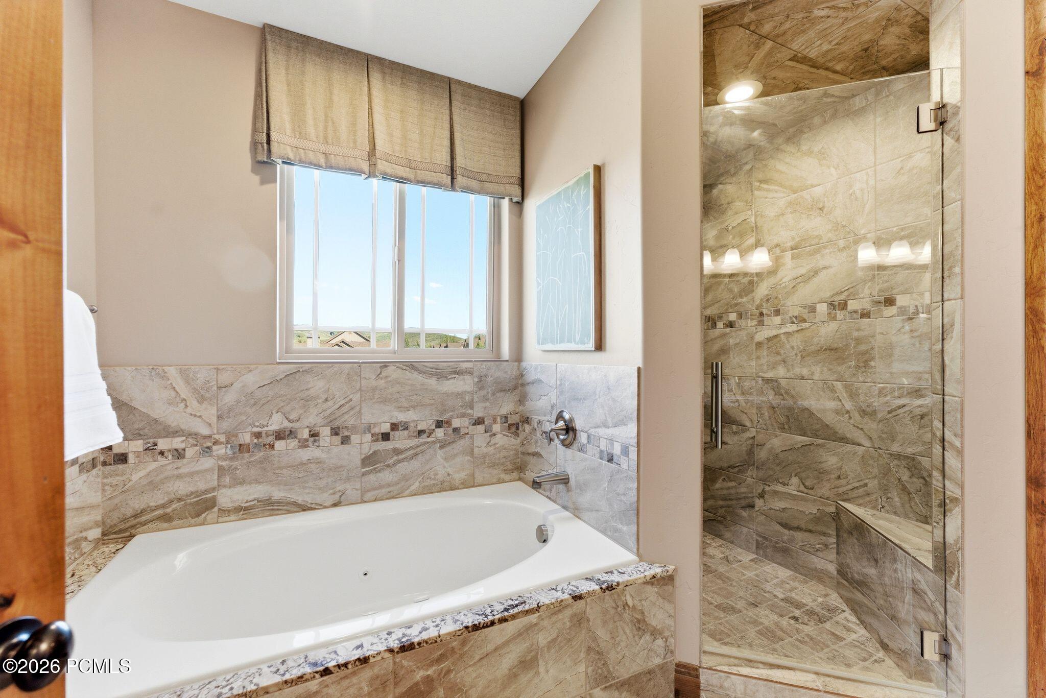 3286 Lower Saddleback Road