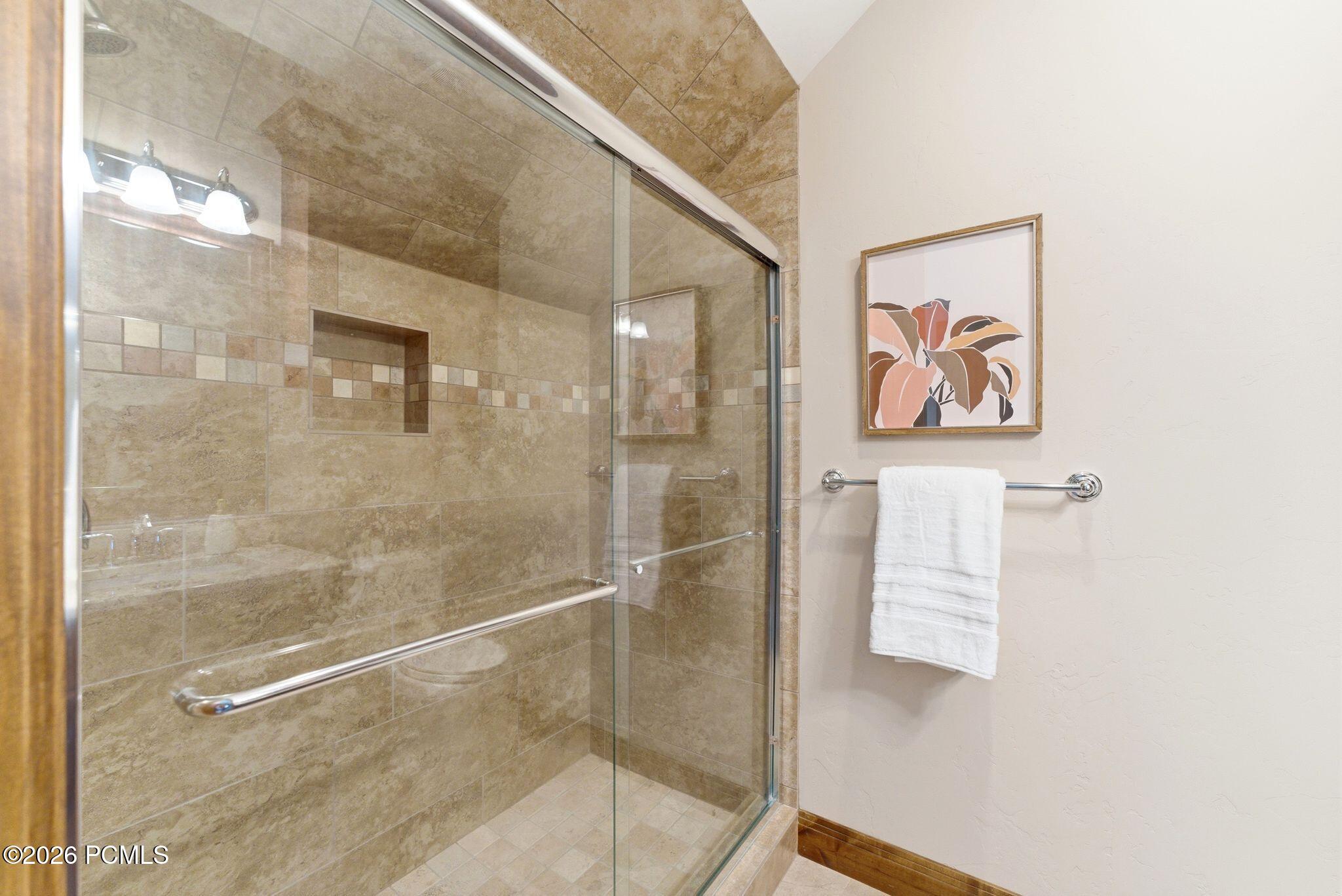 3286 Lower Saddleback Road