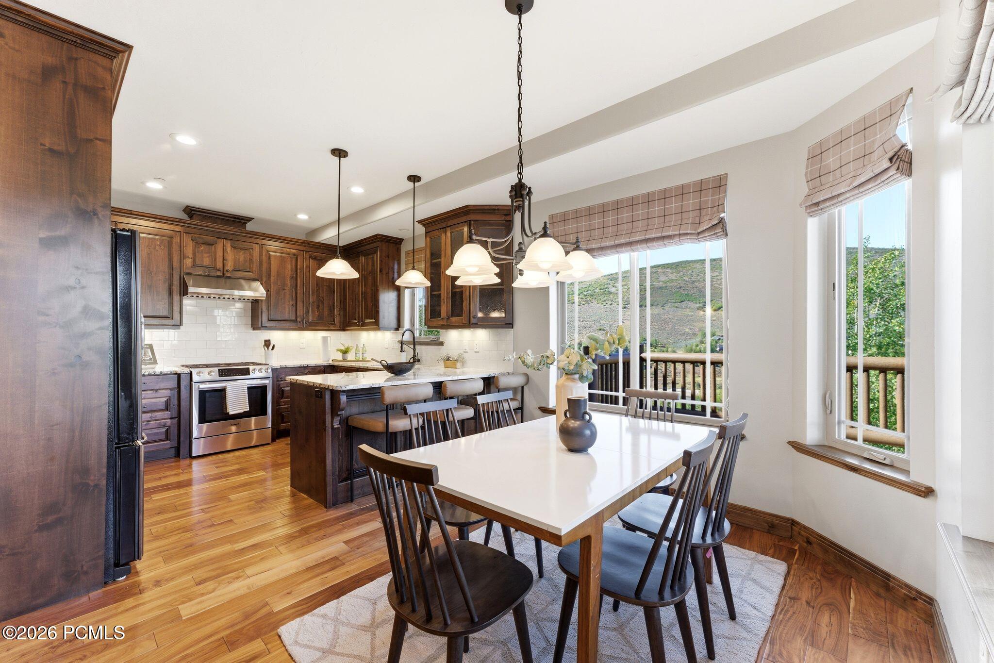3286 Lower Saddleback Road