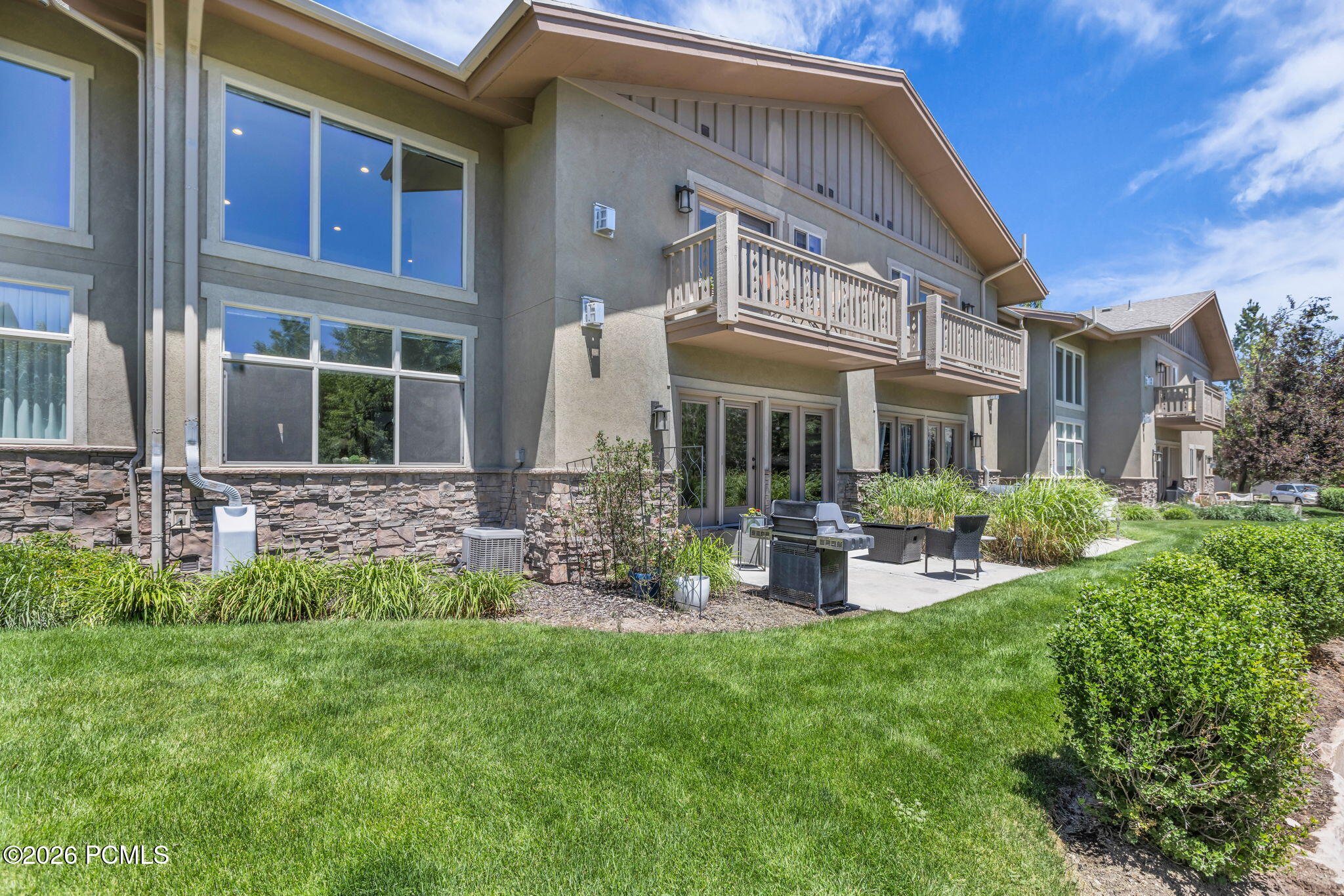 475 W 1150 North 4