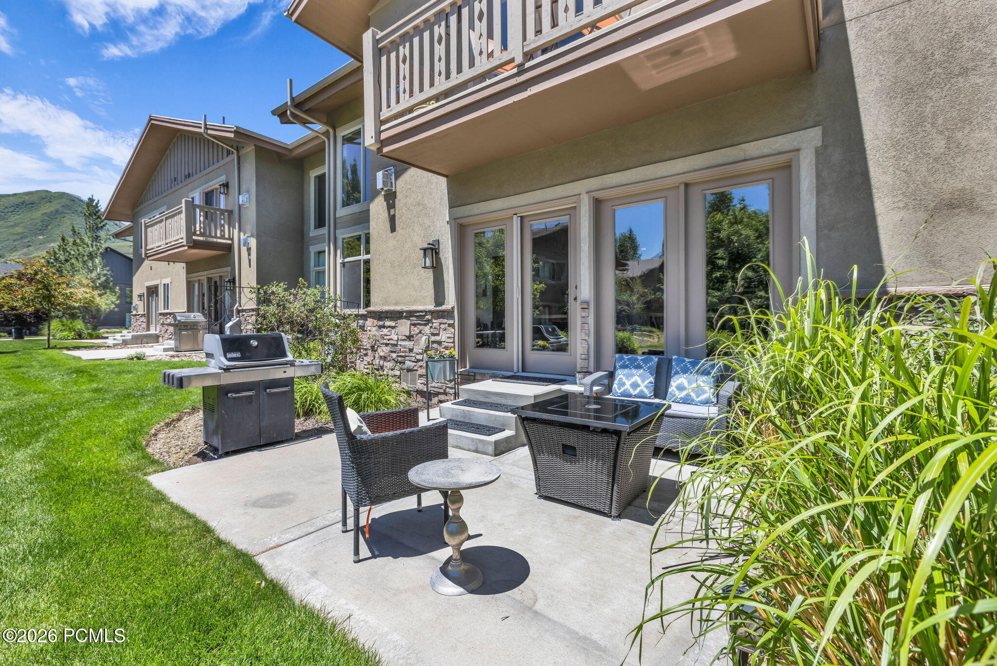 475 W 1150 North 4