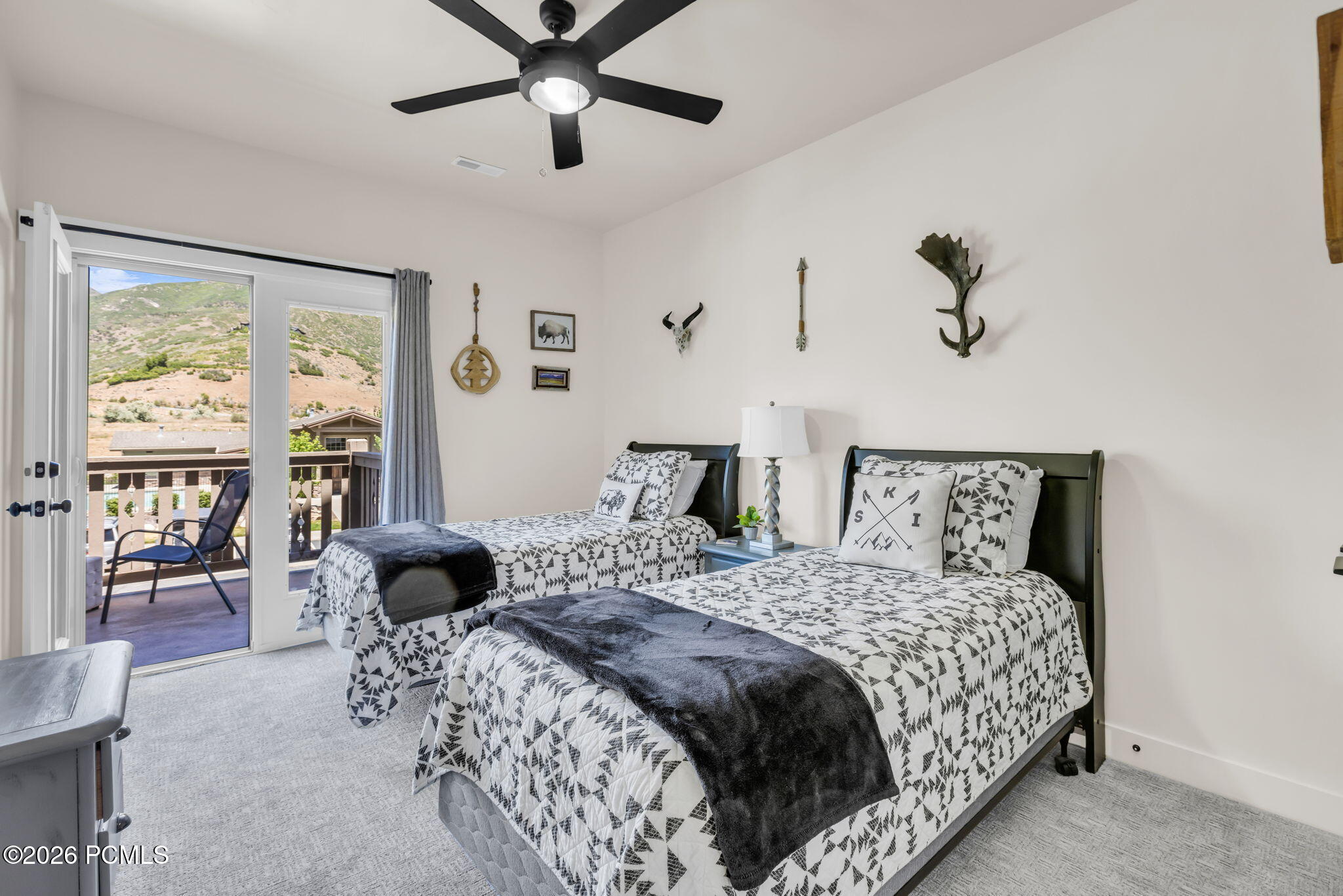475 W 1150 North 4