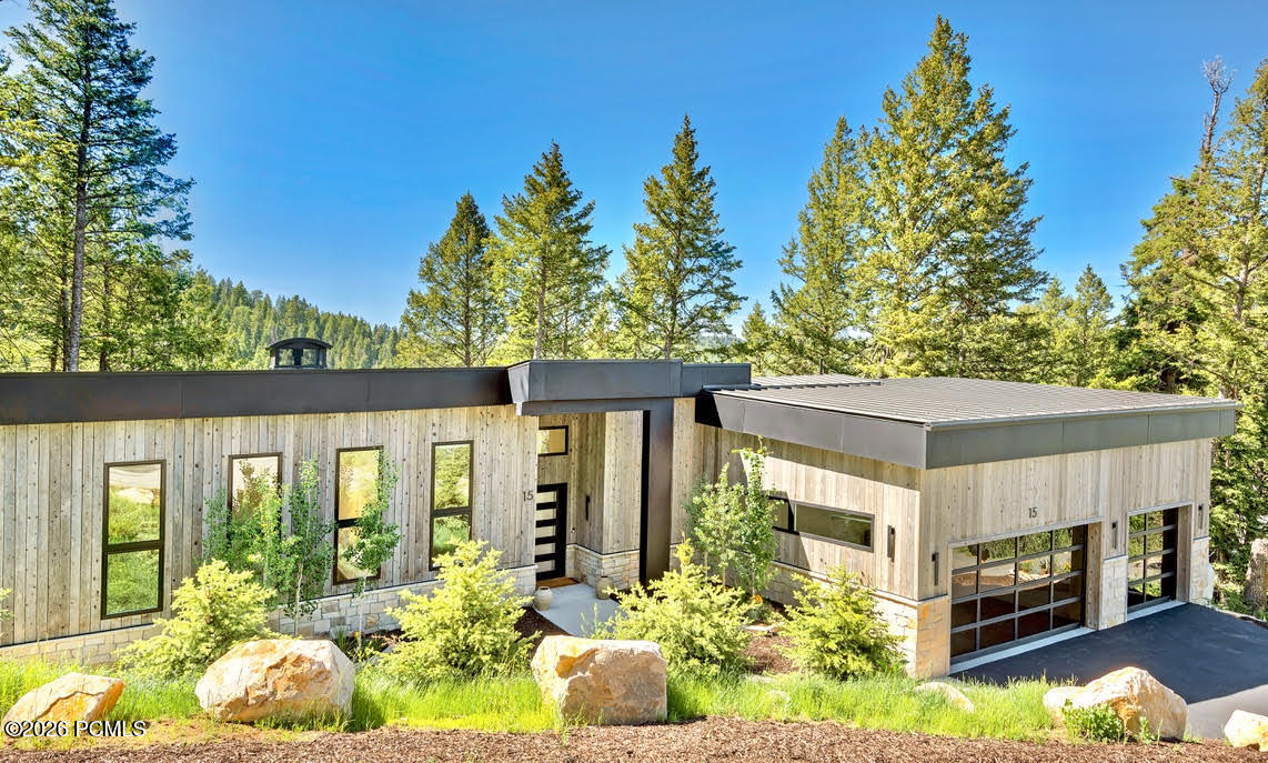 15 Matterhorn Cir