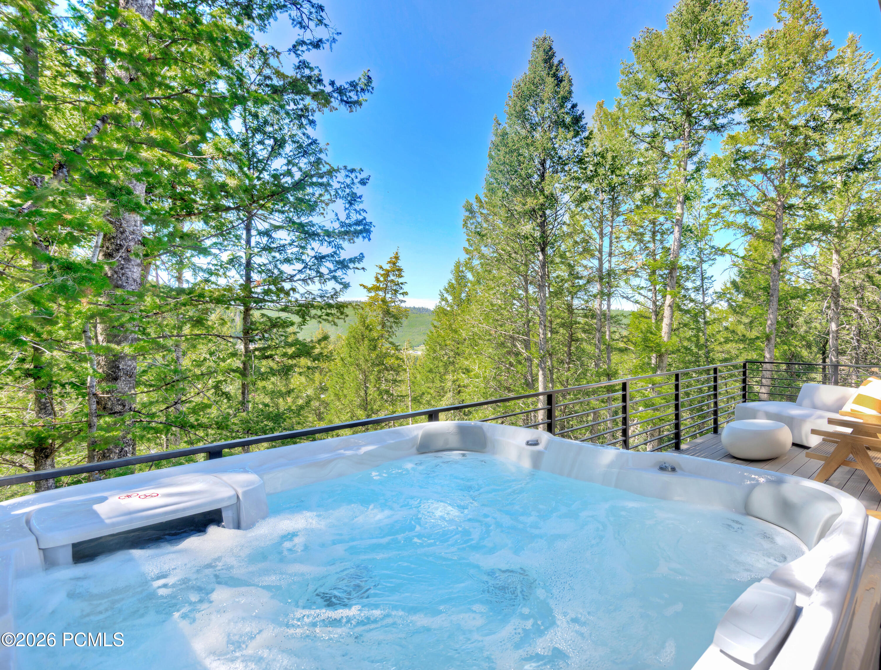 15 Matterhorn Cir