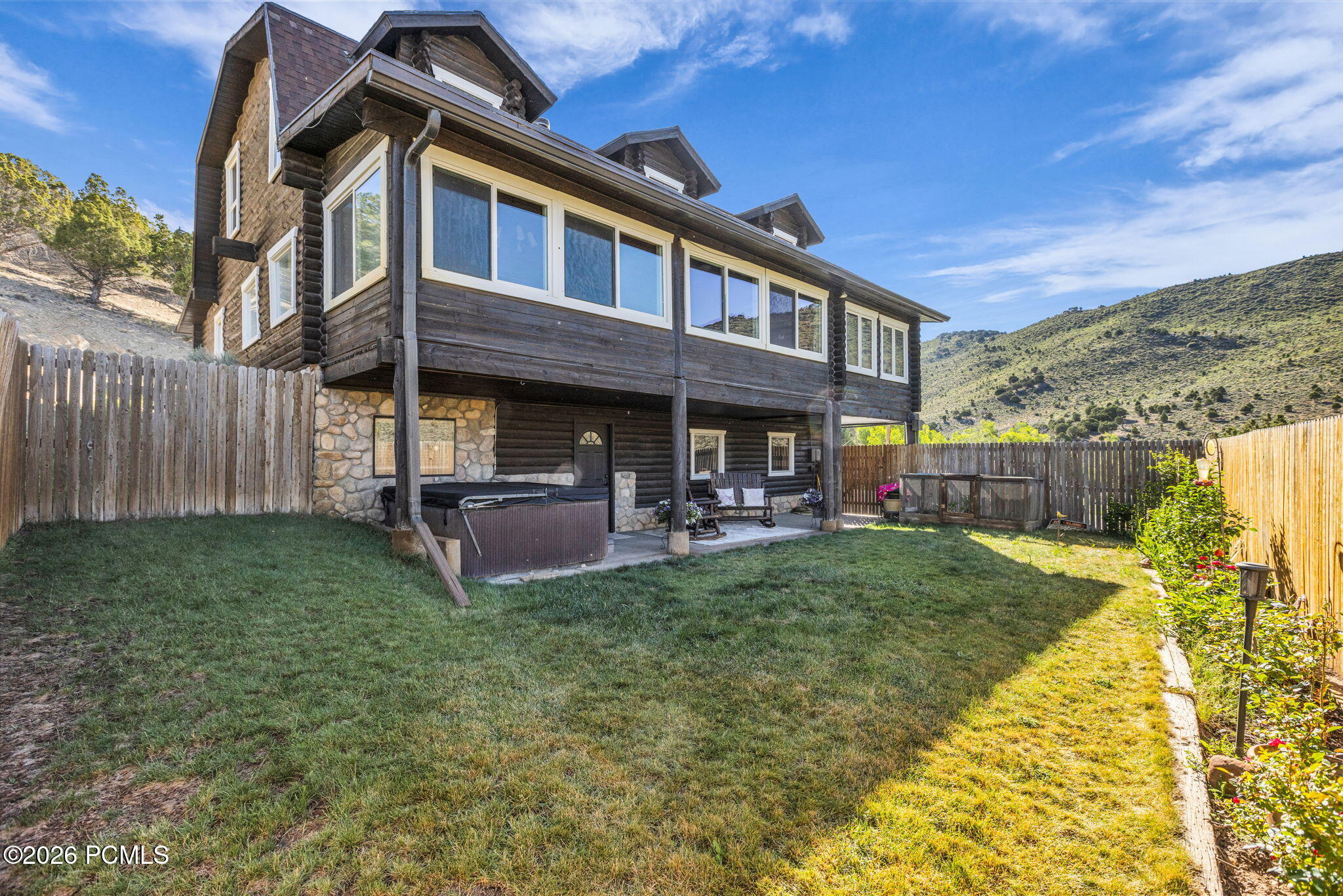 8398 N Highway 302
