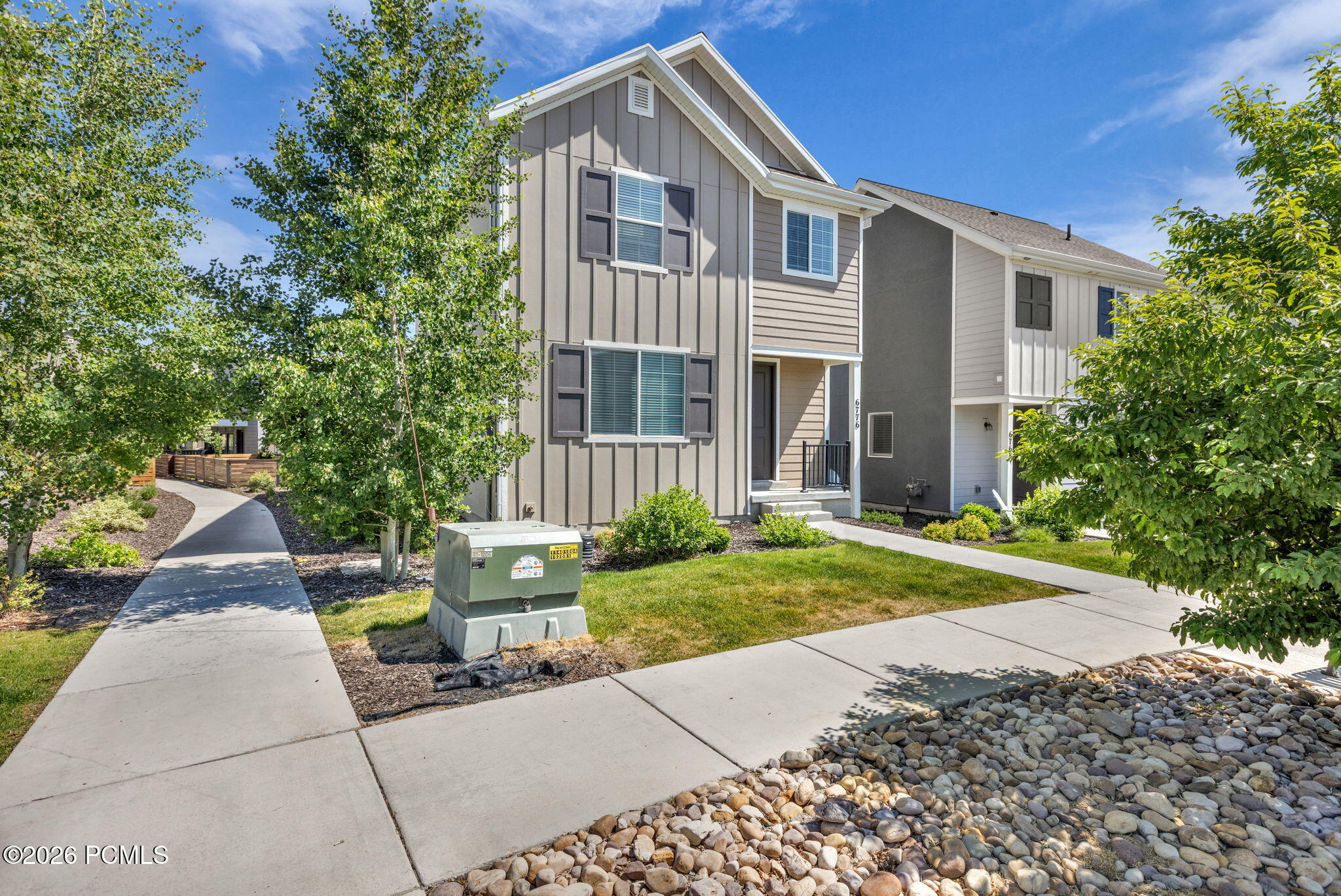 6776 Silver Creek Dr