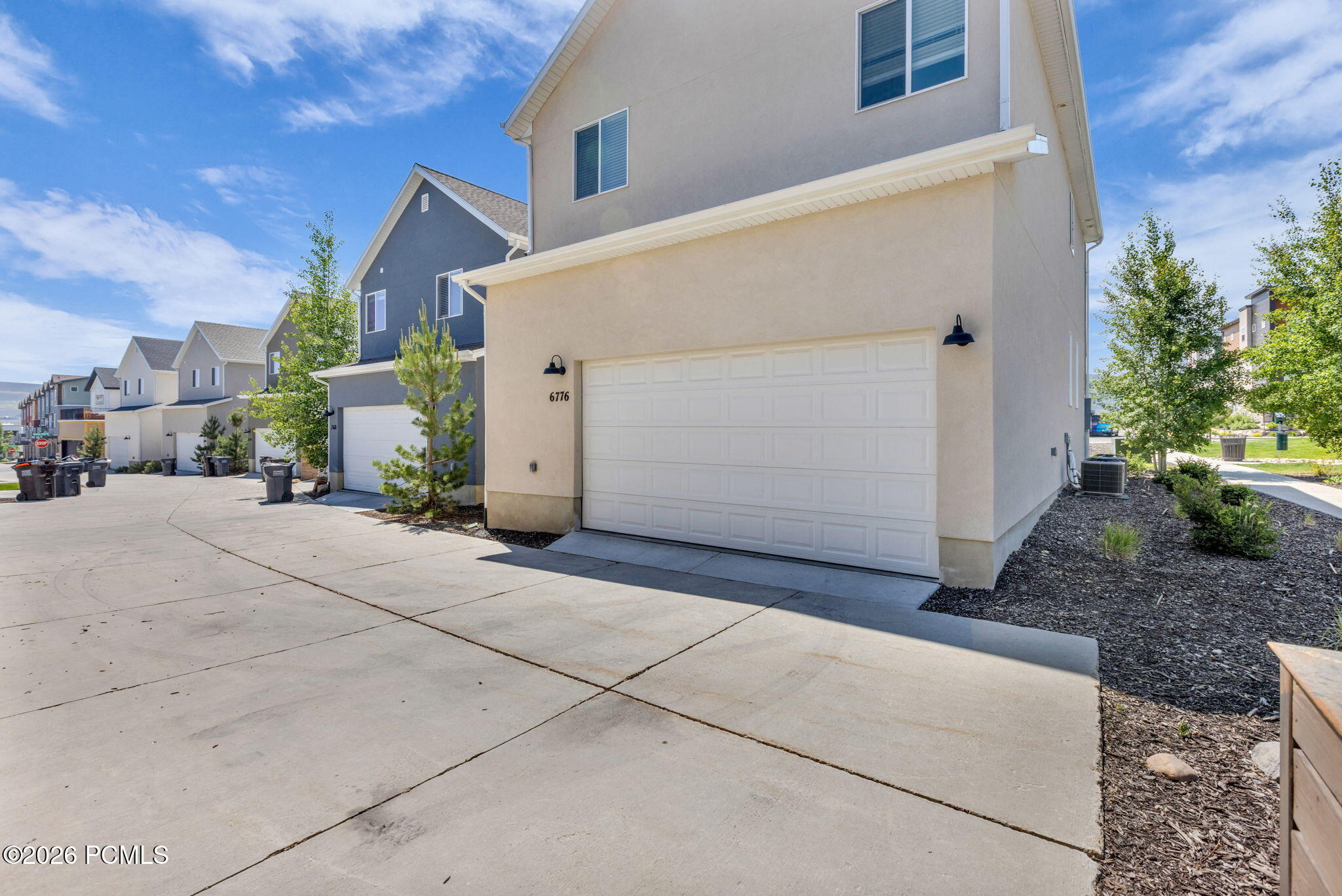 6776 Silver Creek Dr