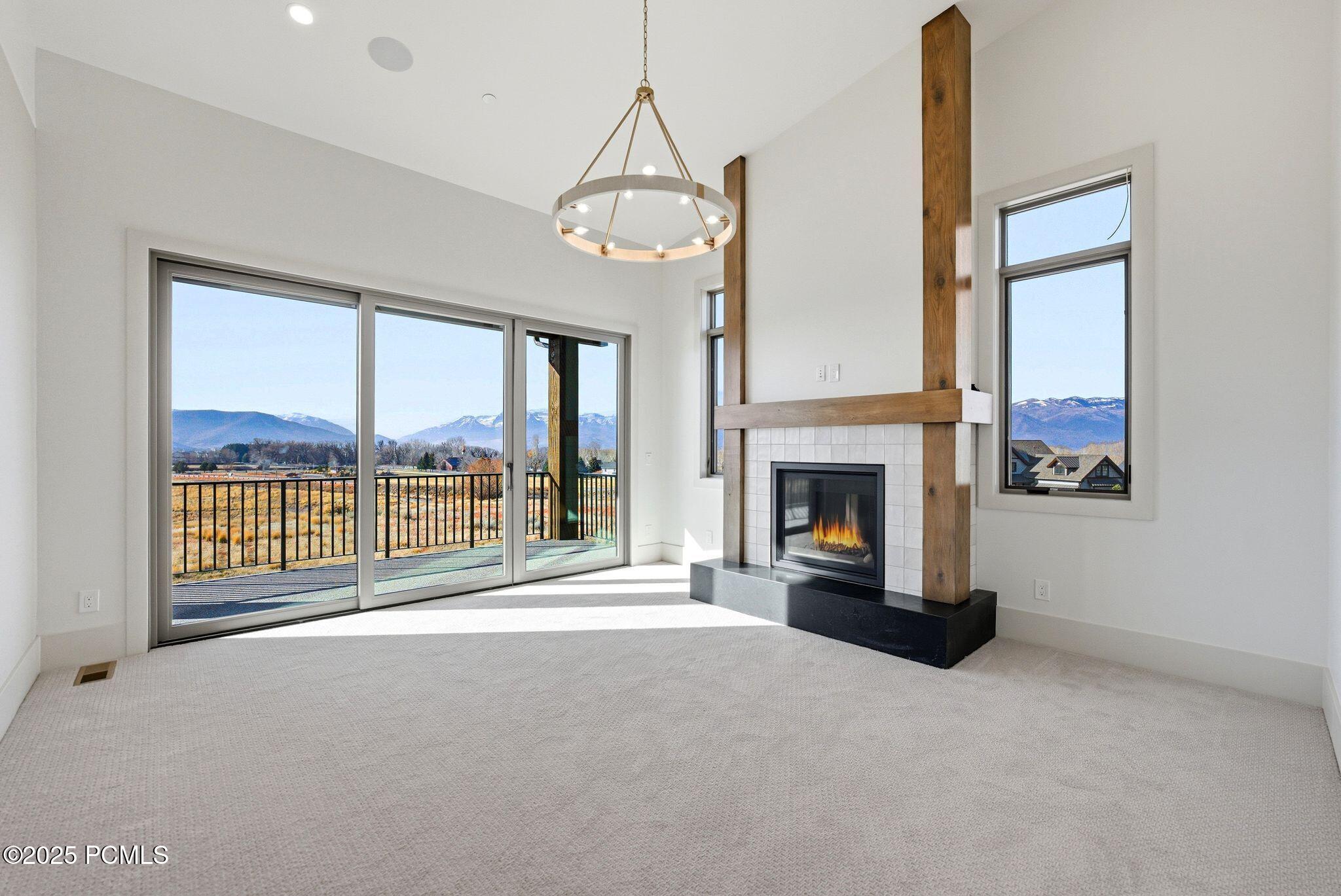 197 N Abajo Peak Way