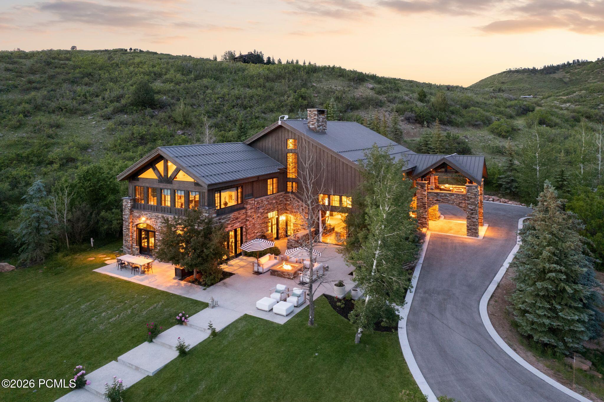 5971 N Maple Ridge Trl