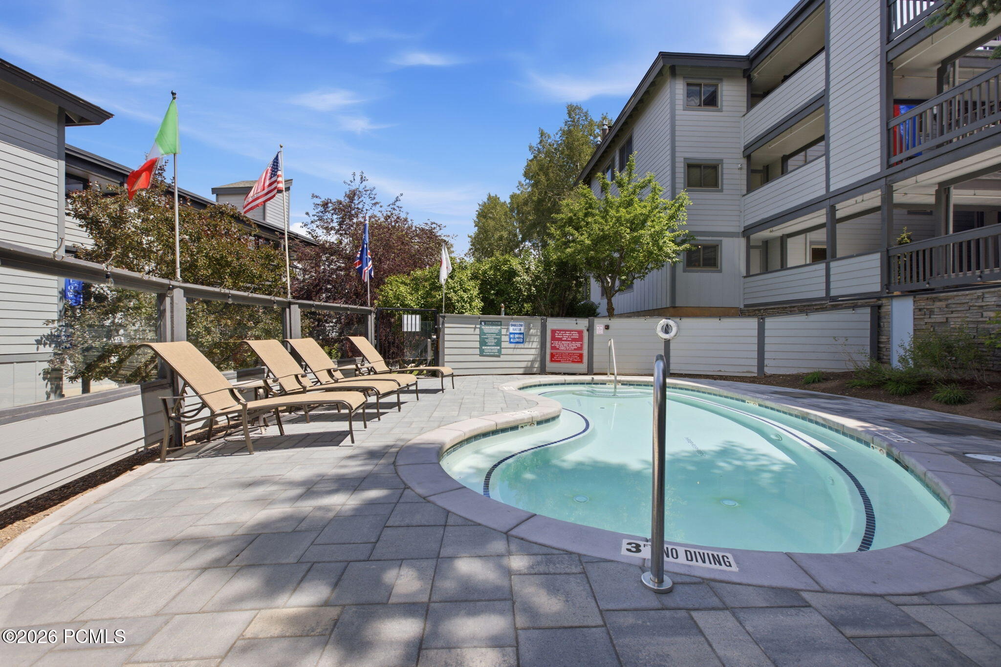 405 Silver King Drive 127