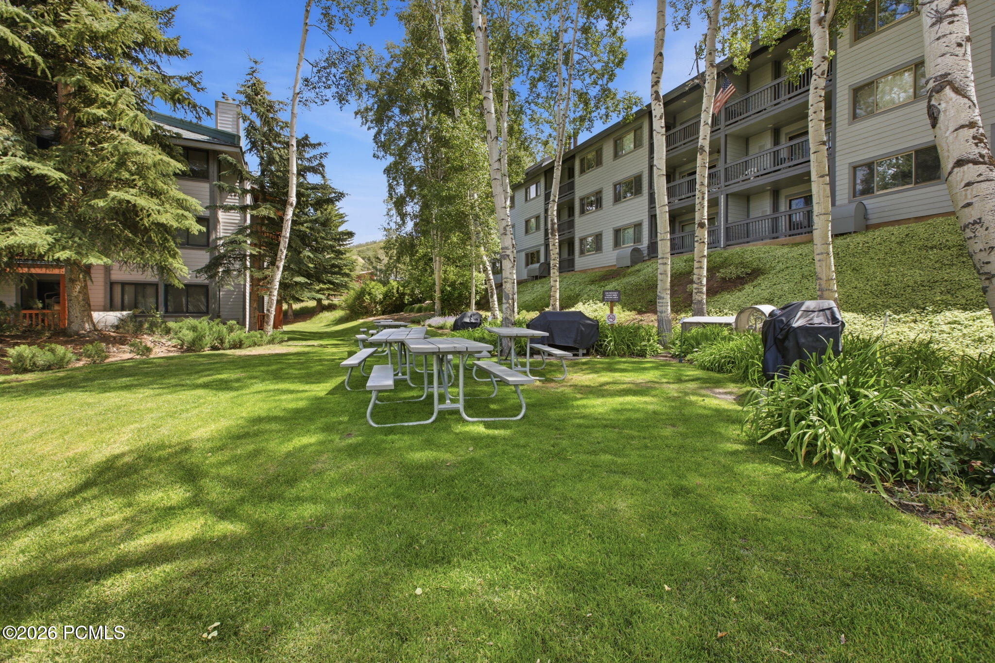 405 Silver King Drive 127