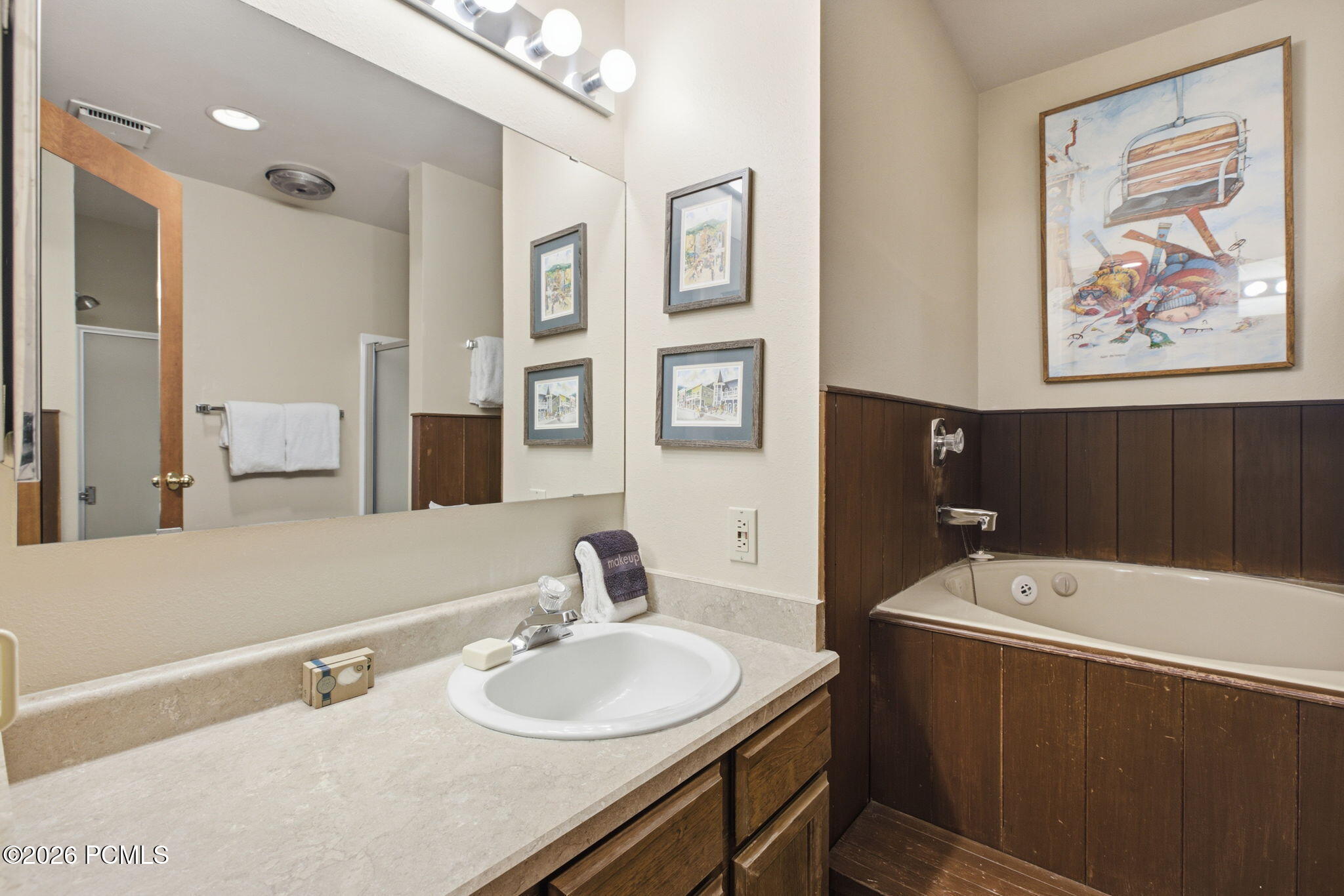 405 Silver King Drive 127