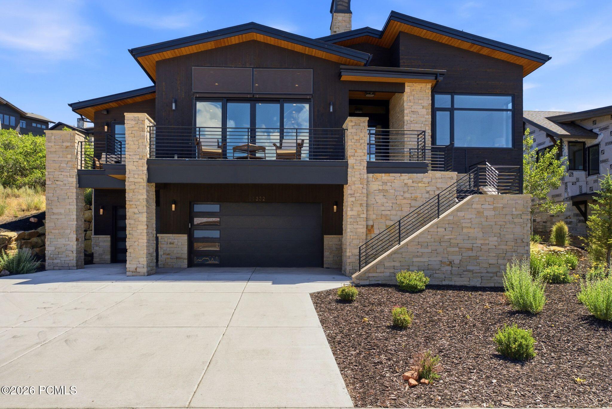 11332 N White Tail Court