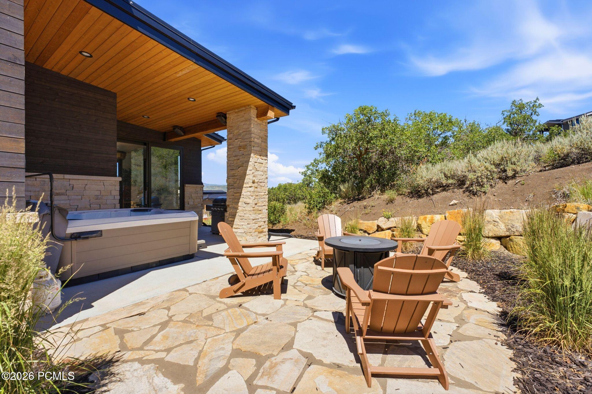 11332 N White Tail Court