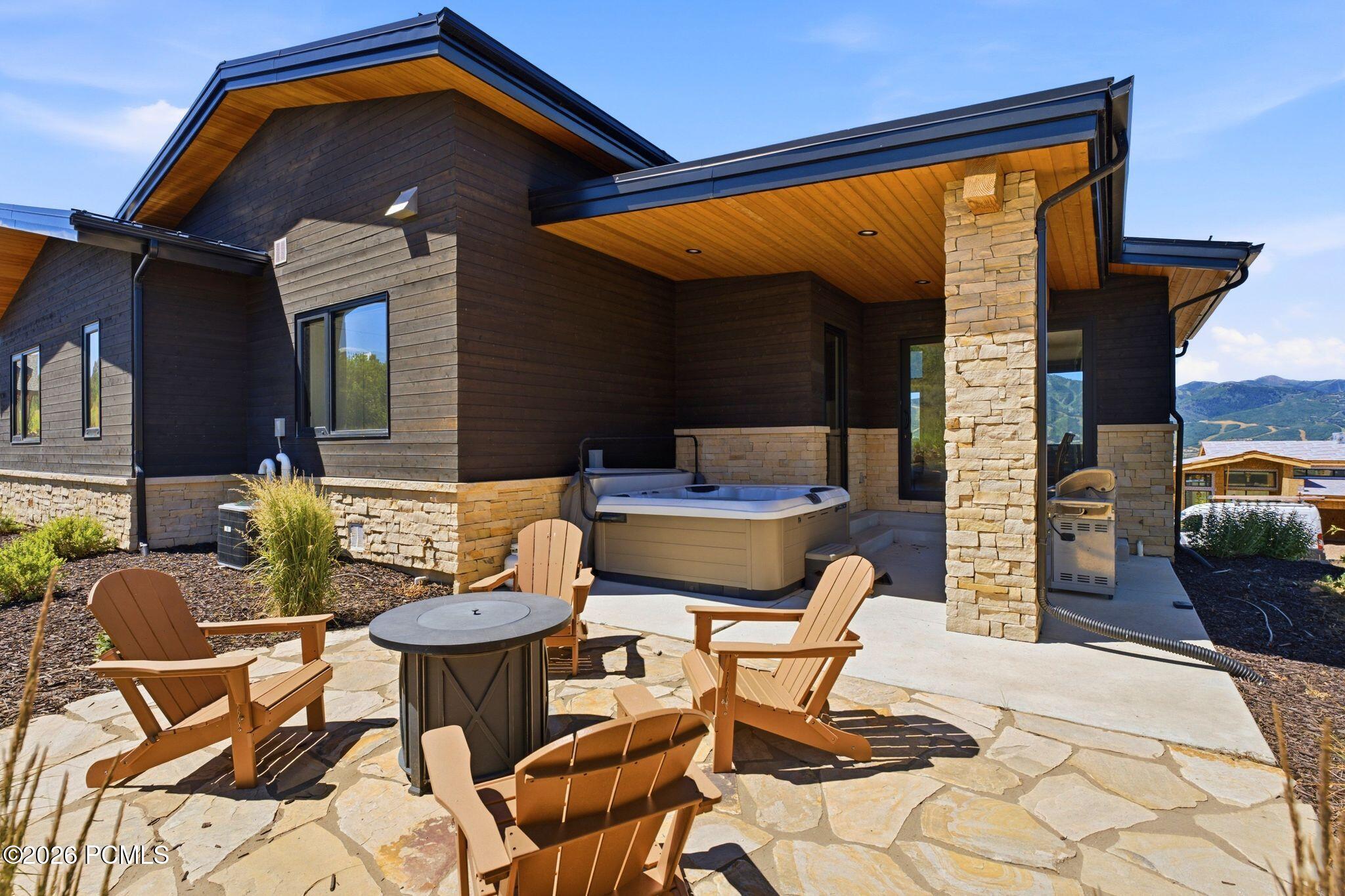 11332 N White Tail Court