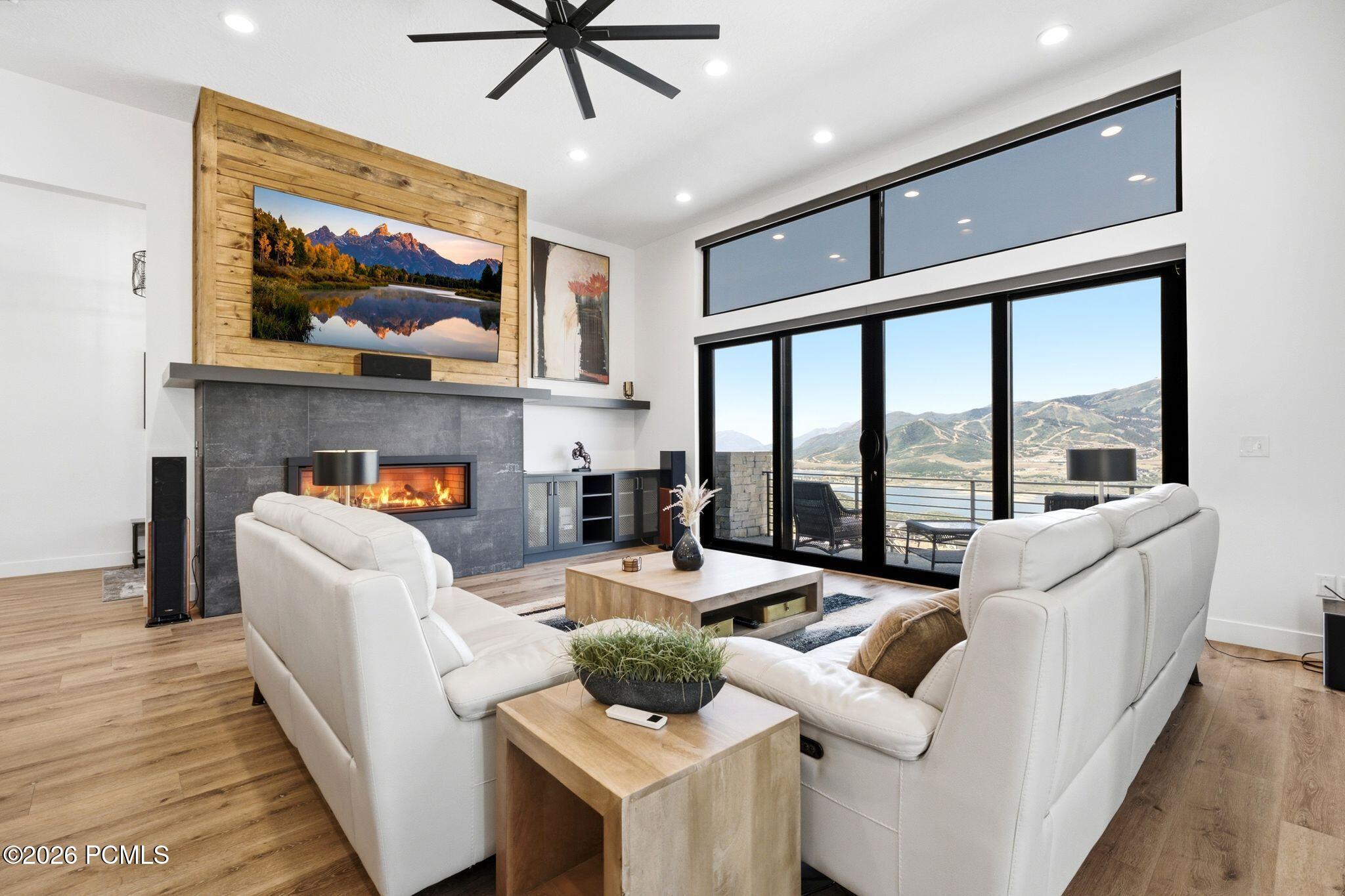 11332 N White Tail Court