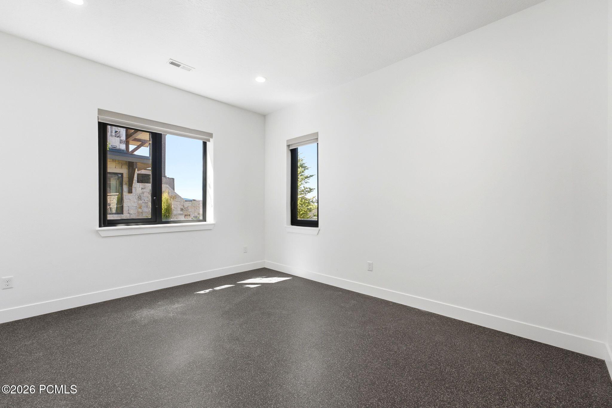 11332 N White Tail Court