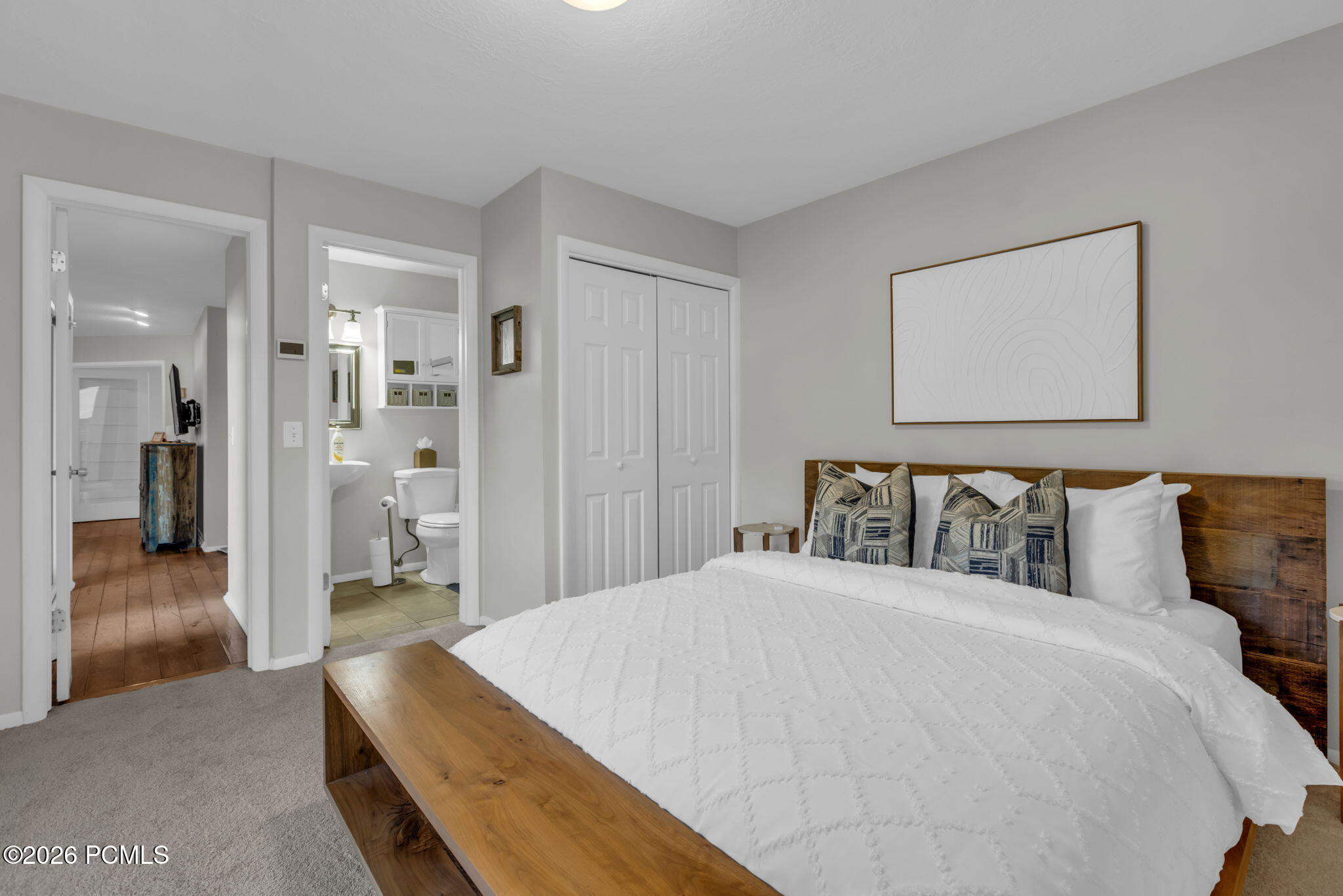 253 Ontario Avenue 1 & 2