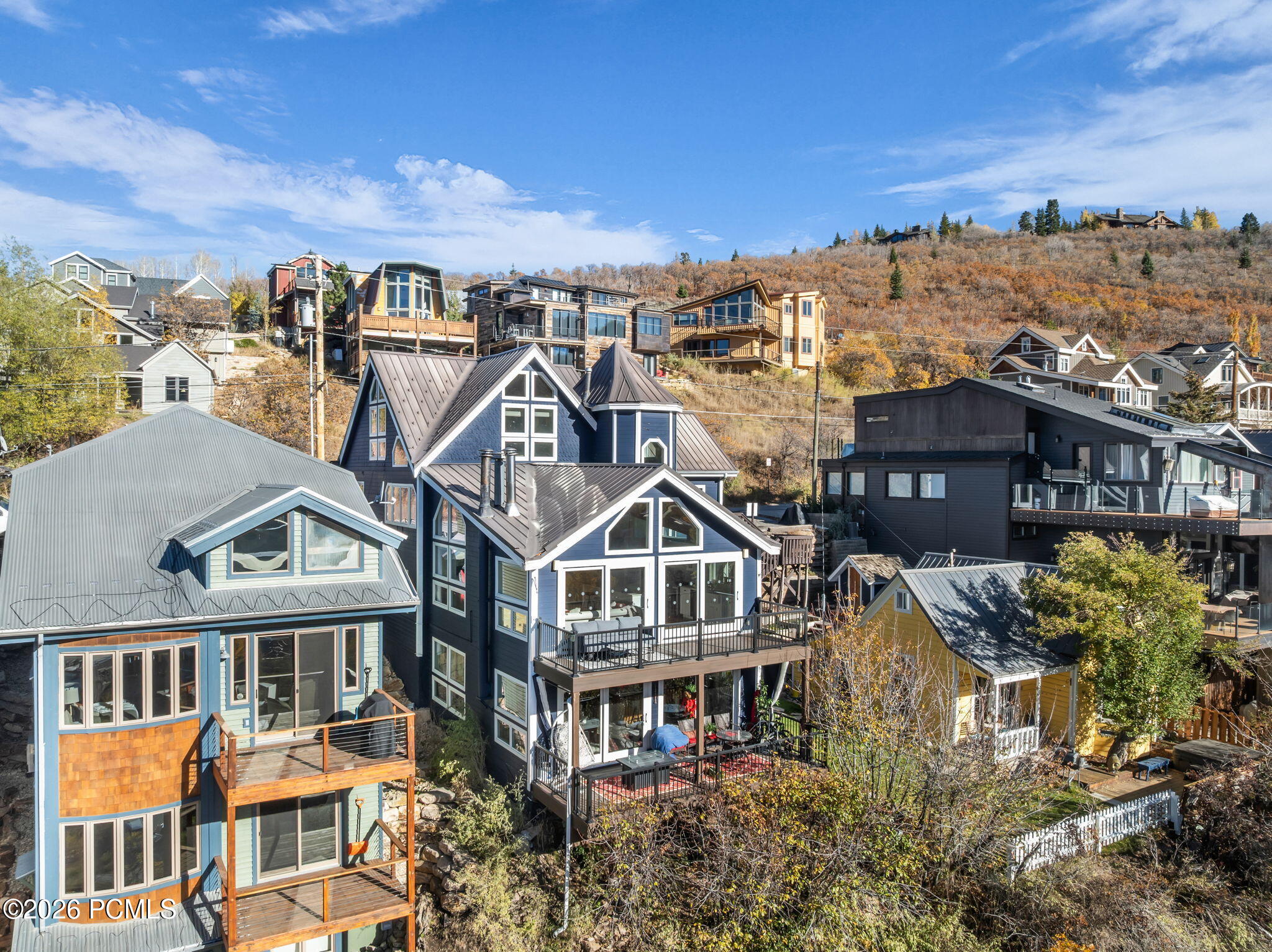 253 Ontario Avenue 1 & 2