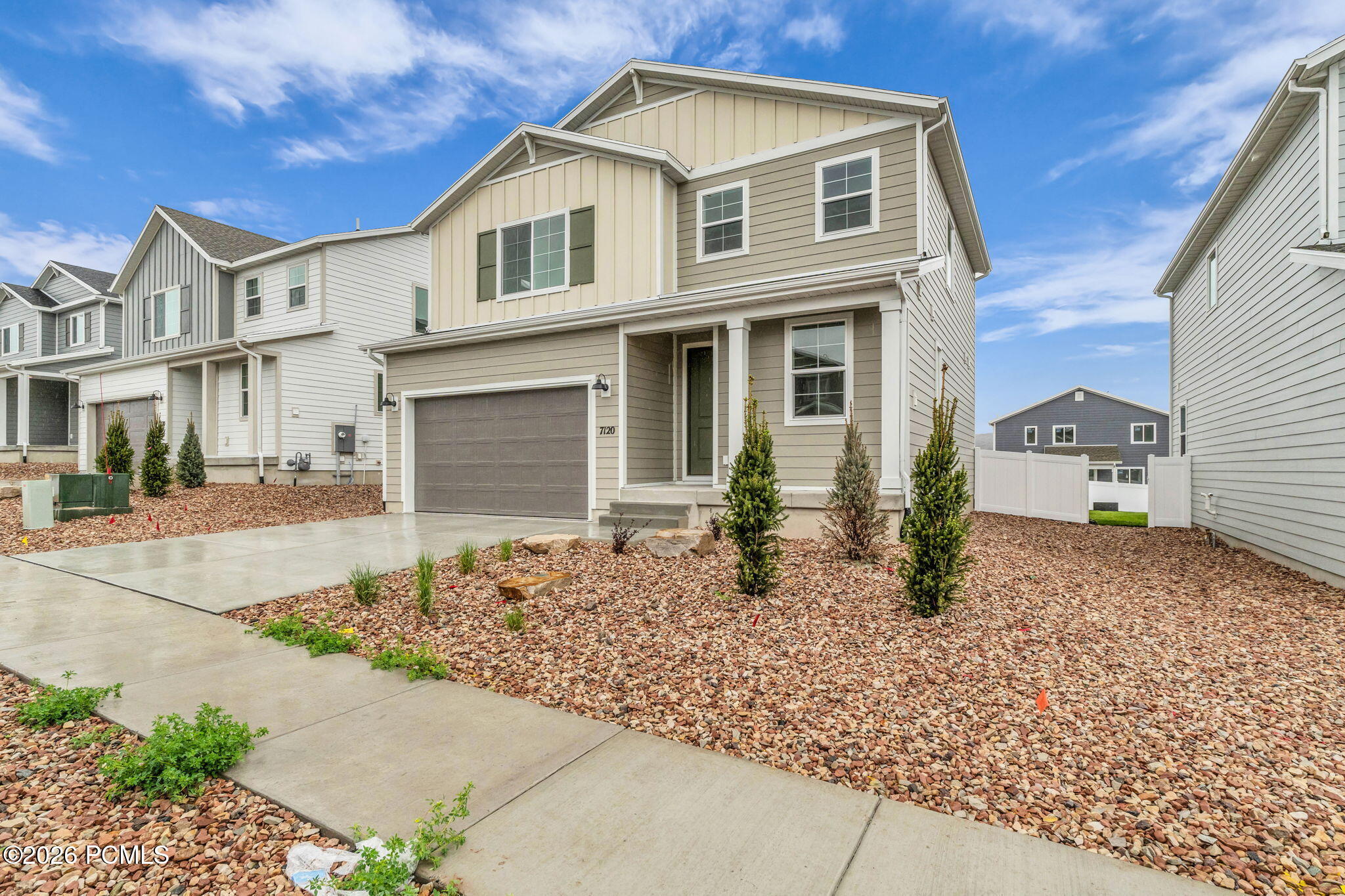 7120 Woods Rose Dr