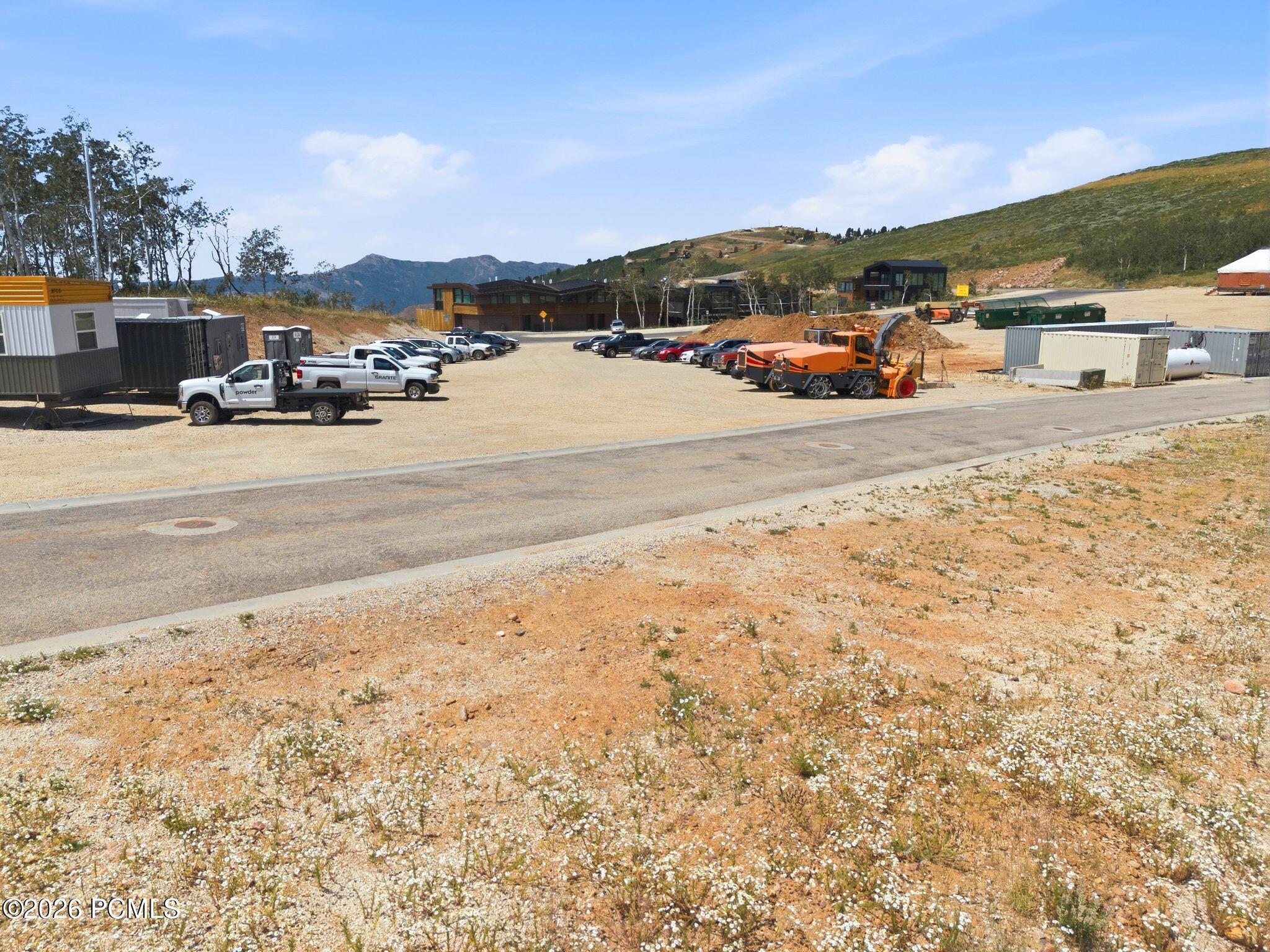 5747 N Daybreak Rdg 8