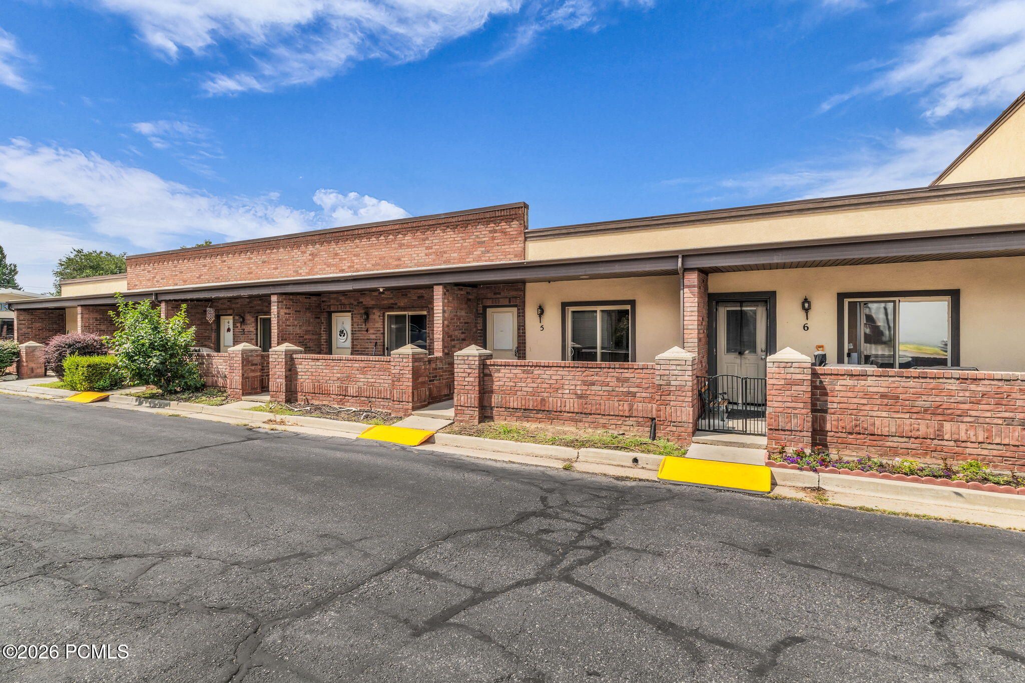 44 W 200 North Apt 5