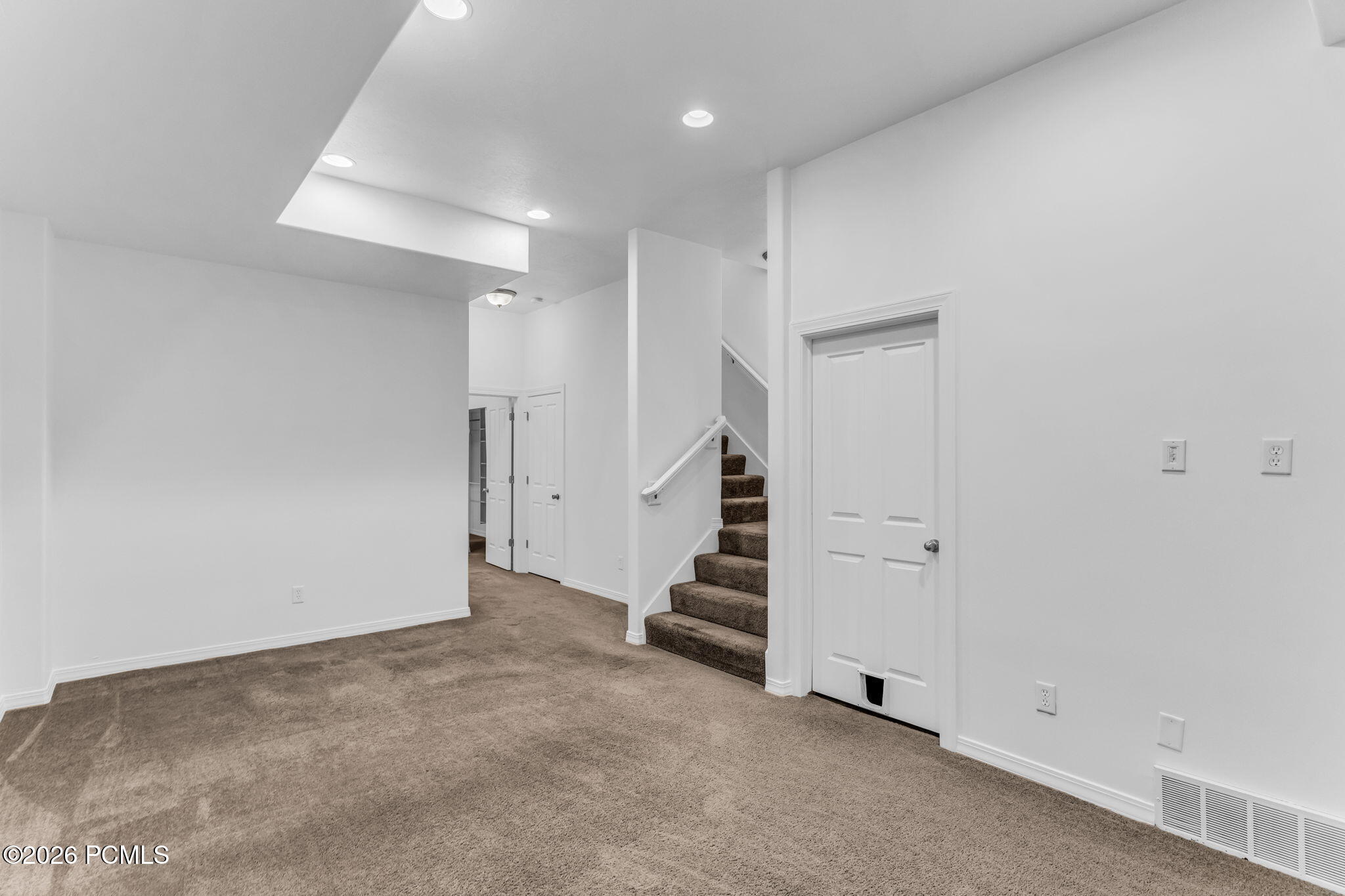 44 W 200 North Apt 5